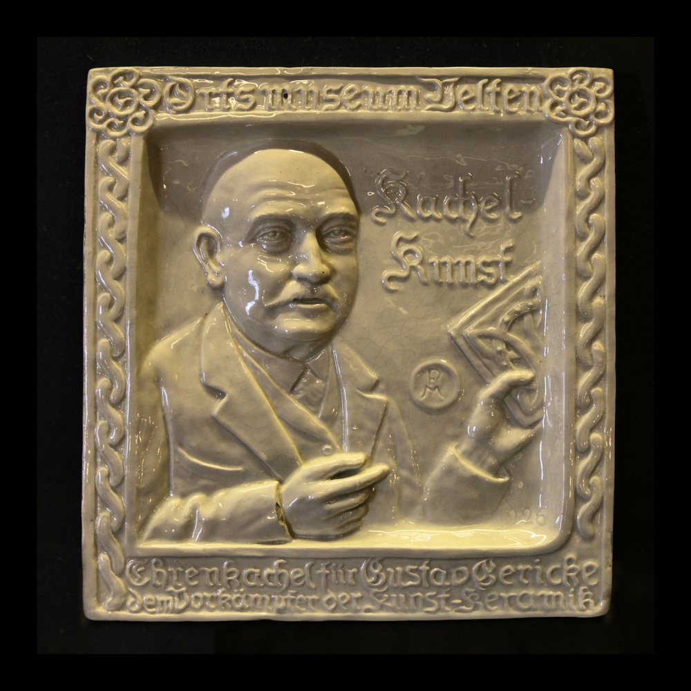 Ehren-Bildplatte (Ofen- und Keramikmuseum Velten CC BY-NC-SA)