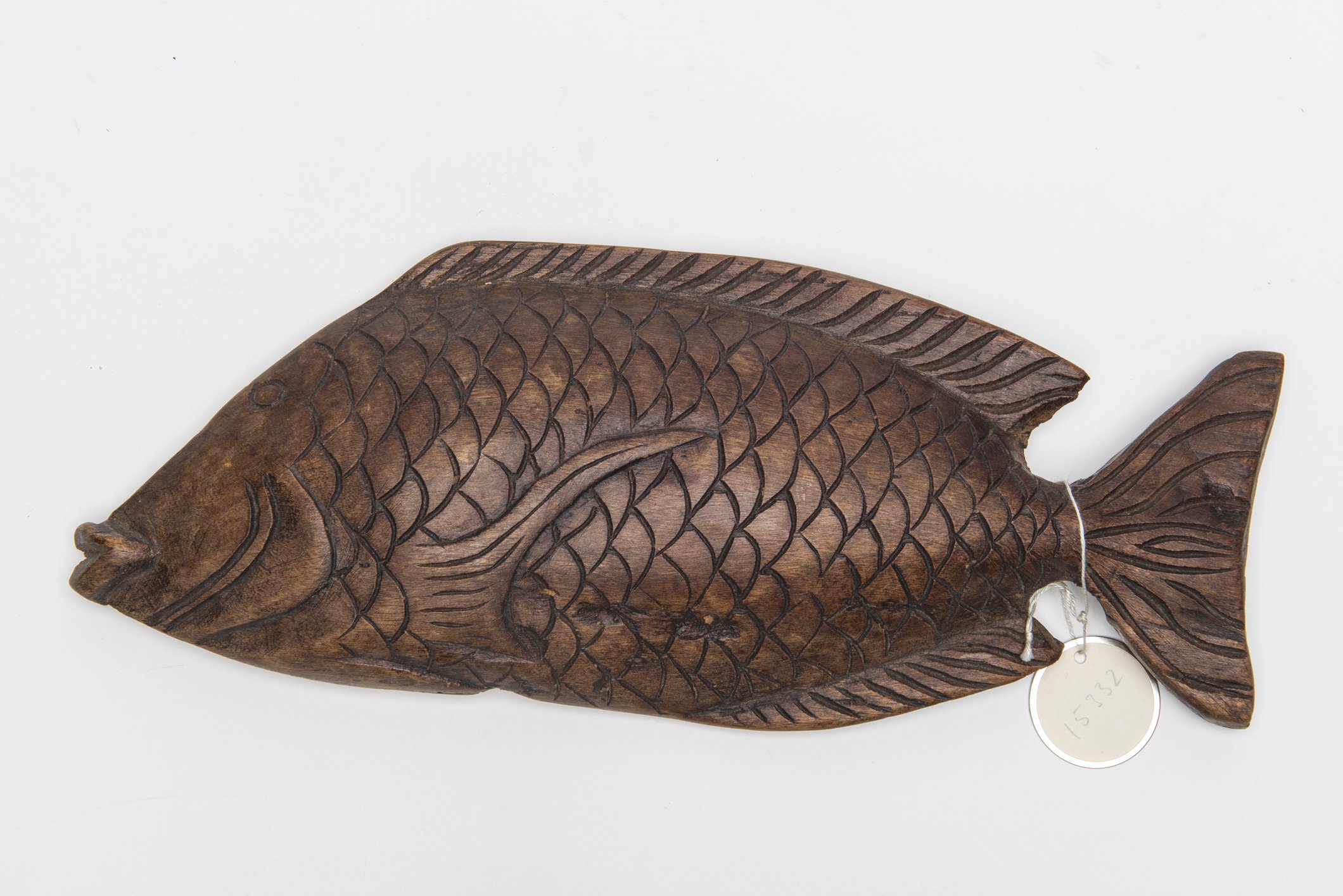 D15332 Figur in Fischform (Übersee-Museum Bremen CC BY-SA)