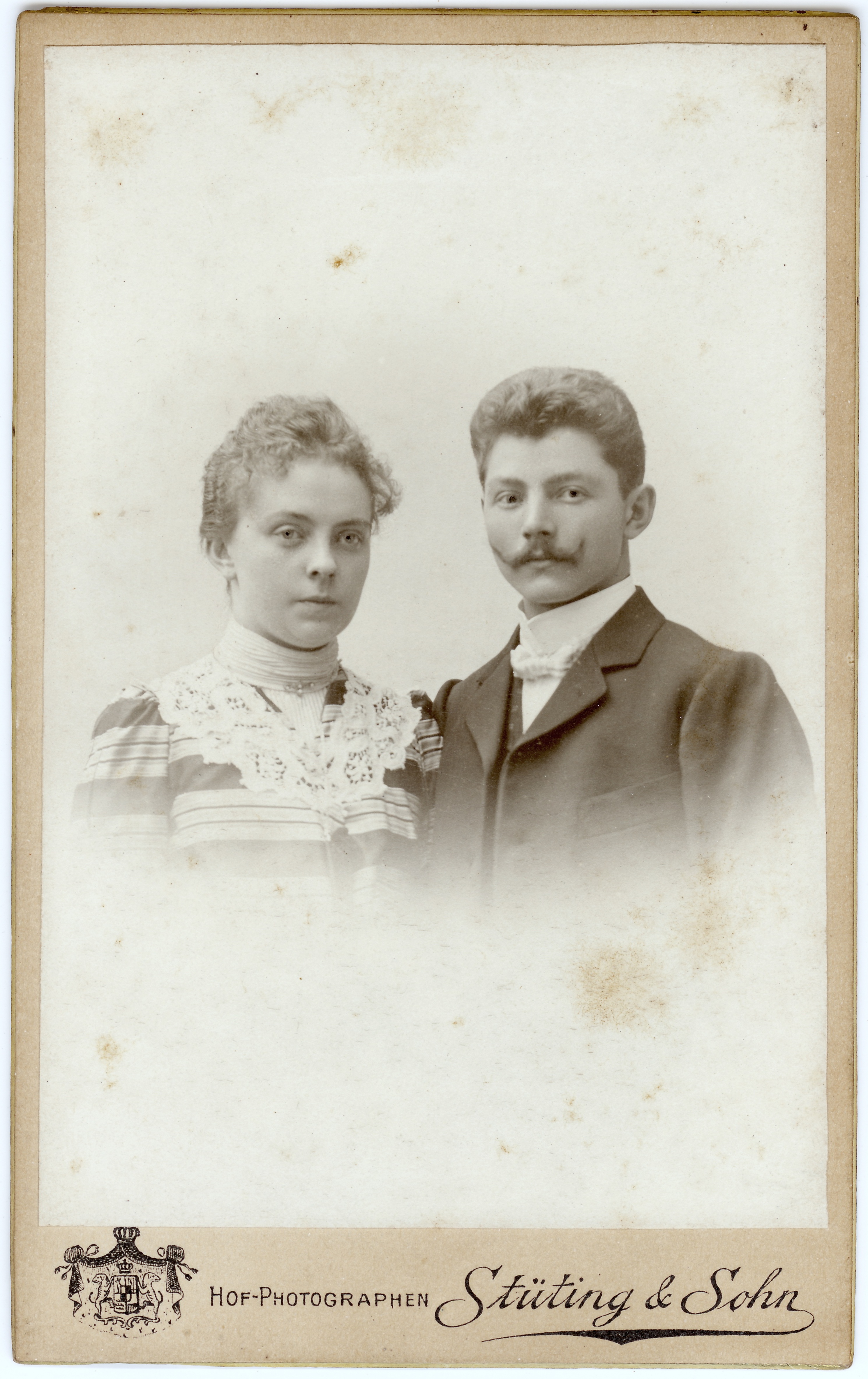 Junges Paar, 1902 (Fotosammlung Stefan Rohde-Enslin CC BY-NC-SA)