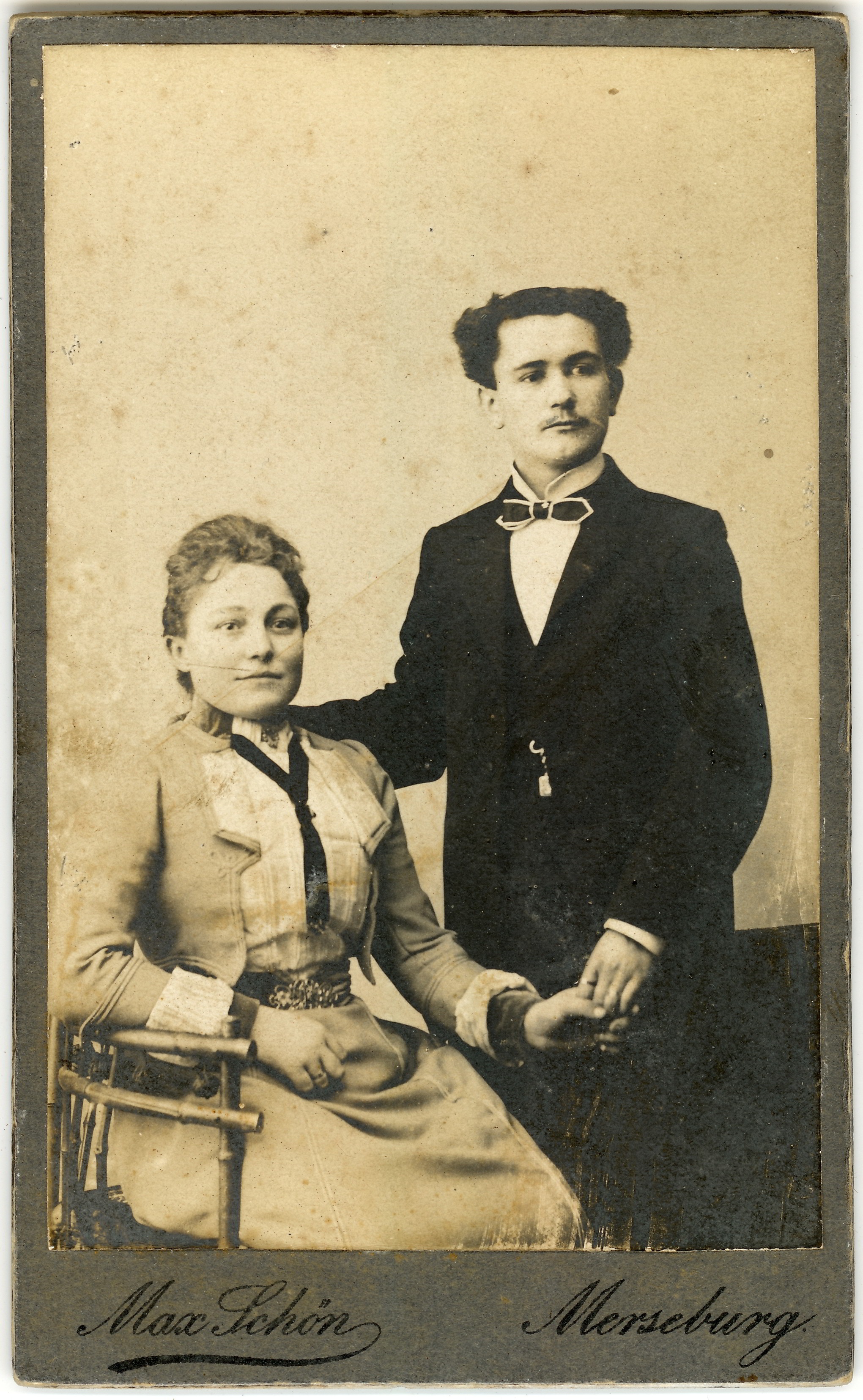 Paar, 1901 (Fotosammlung Stefan Rohde-Enslin CC BY-NC-SA)