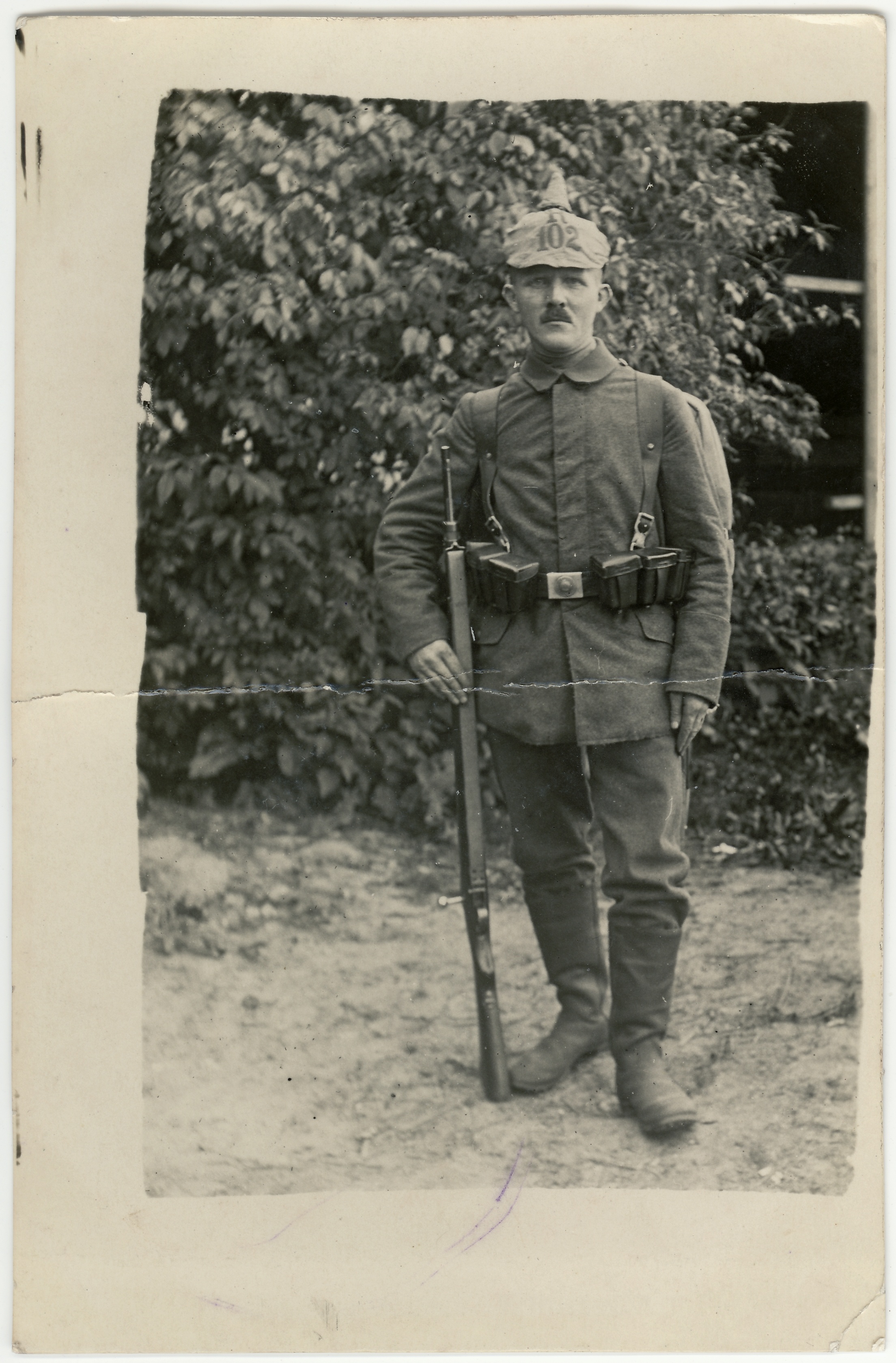 Soldat 1916 (Fotosammlung Stefan Rohde-Enslin CC BY-NC-SA)