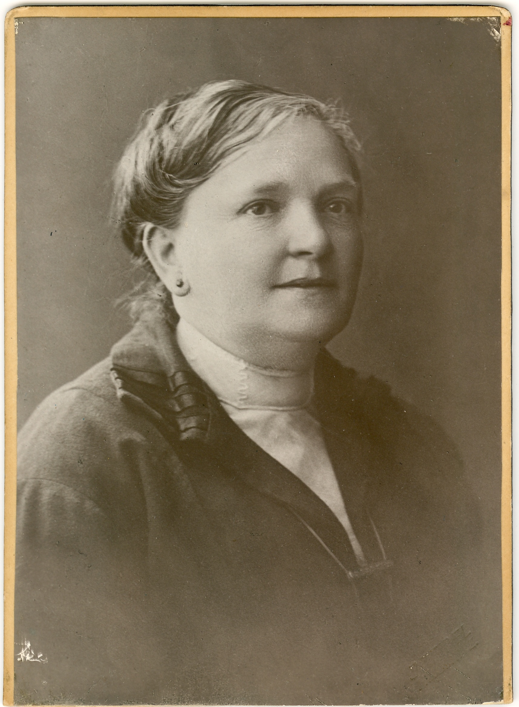 Amalie Cheisl 1923 (Fotosammlung Stefan Rohde-Enslin CC BY-NC-SA)