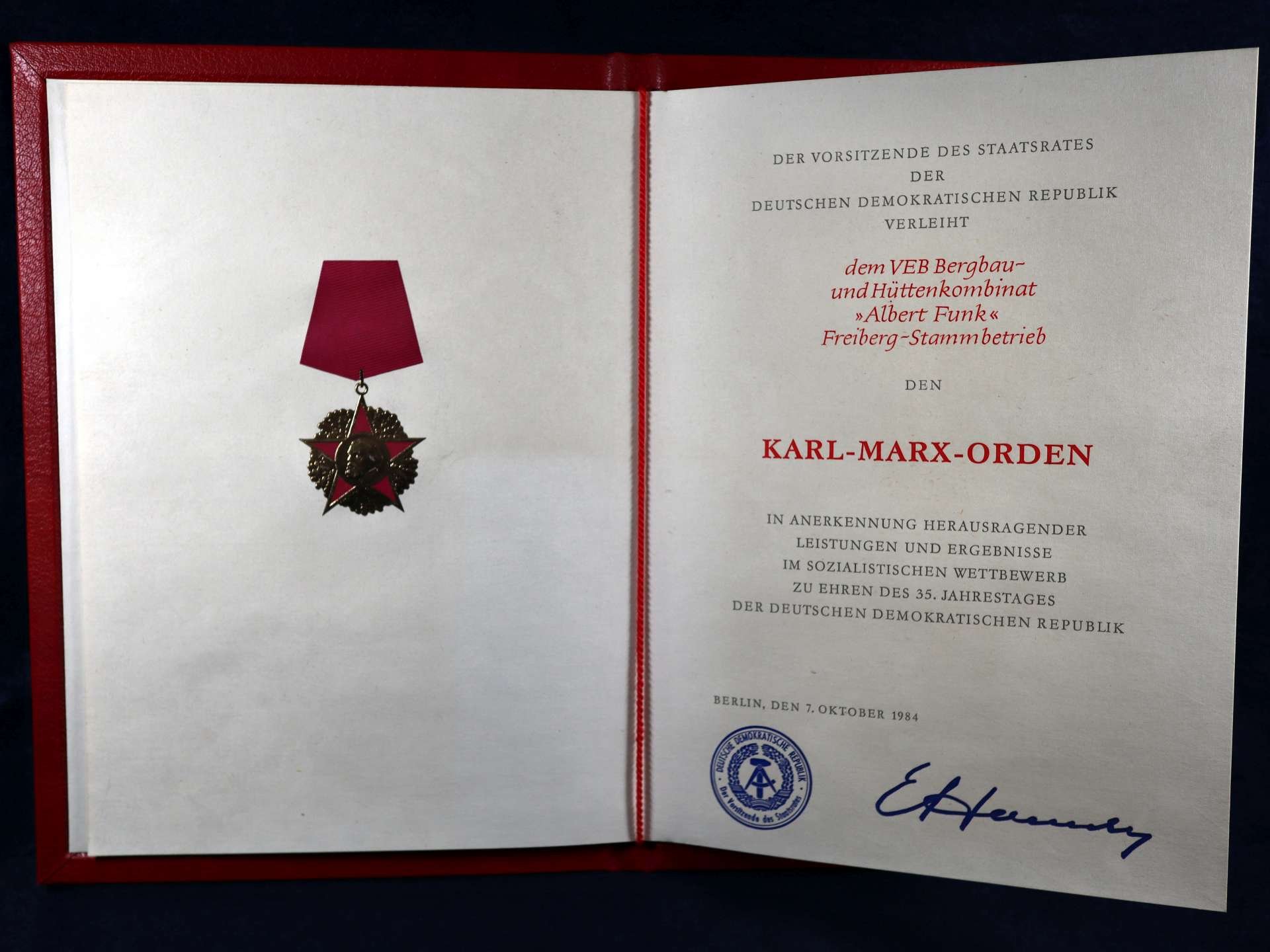 Verleihung des Karl-Marx-Ordens an das VEB Bergbau- und Hüttenkombinat "Albert Funk" Freiberg (Saxonia-Freiberg-Stiftung CC BY-NC-SA)