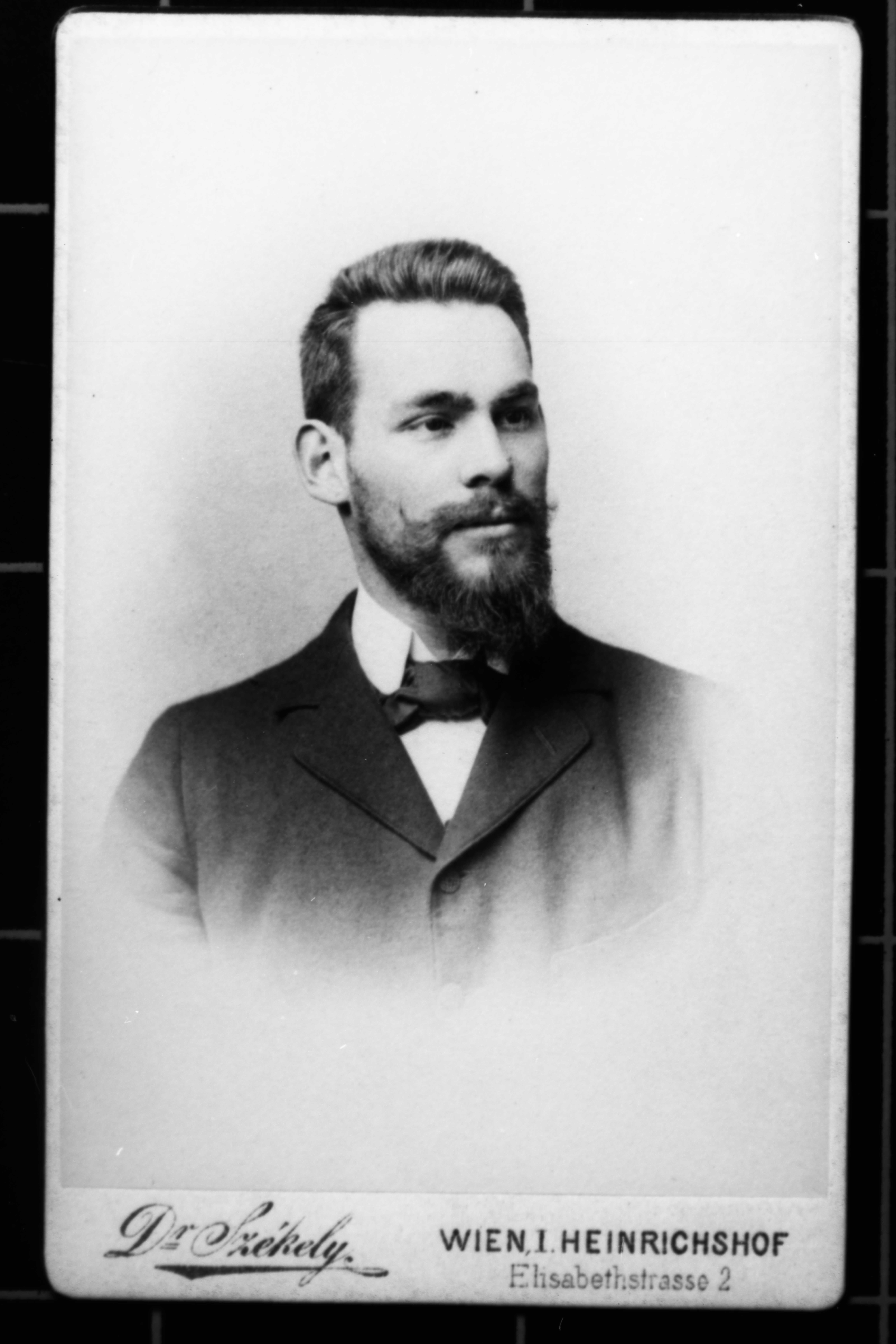 Drei Foto-Negative eines Portraits von Paul Clairmont (Freies Deutsches Hochstift / Frankfurter Goethe-Museum CC BY-NC-SA)