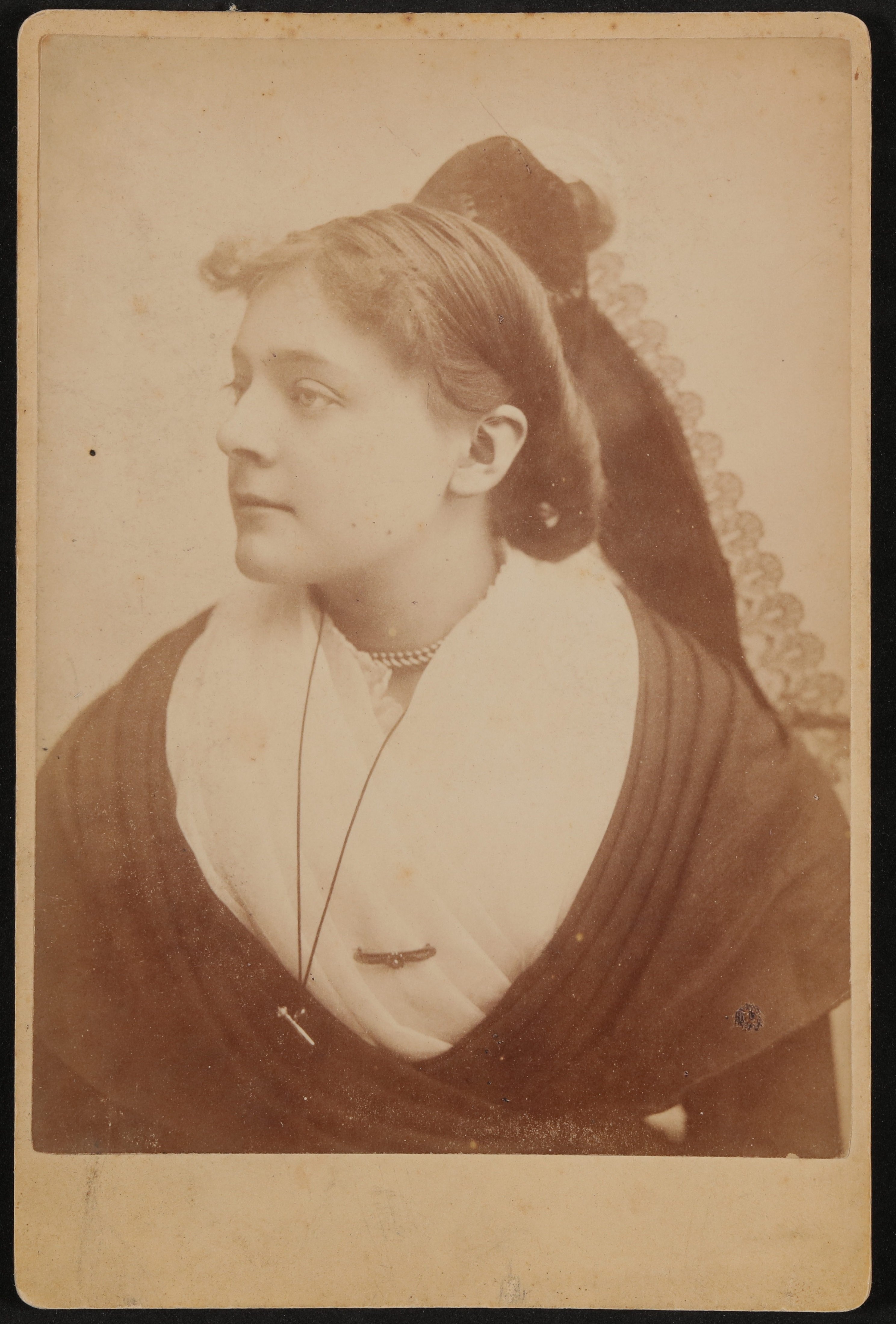 Portrait einer jungen Frau von Hofmannsthal (?) auf seiner Matura-Reise gekauft (Freies Deutsches Hochstift / Frankfurter Goethe-Museum CC BY-NC-SA)