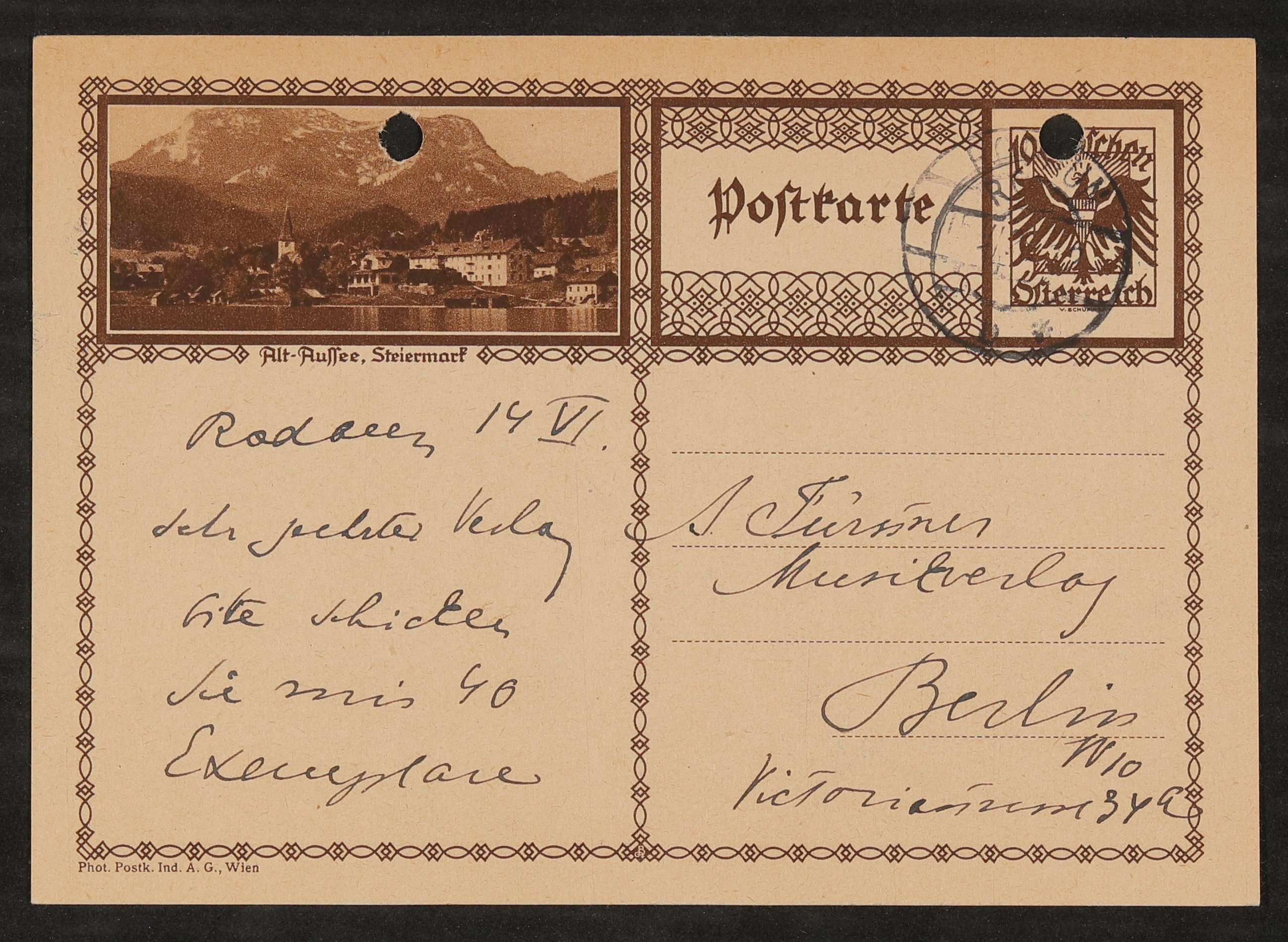 Postkarte mit Ansicht von "Alt-Aussee, Steiermark" vom See aus, im Hintergrund Berge, mit Text von Hofmannsthal an den Fürstner-Verlag vom 14.06.1928 (Freies Deutsches Hochstift / Frankfurter Goethe-Museum CC BY-NC-SA)