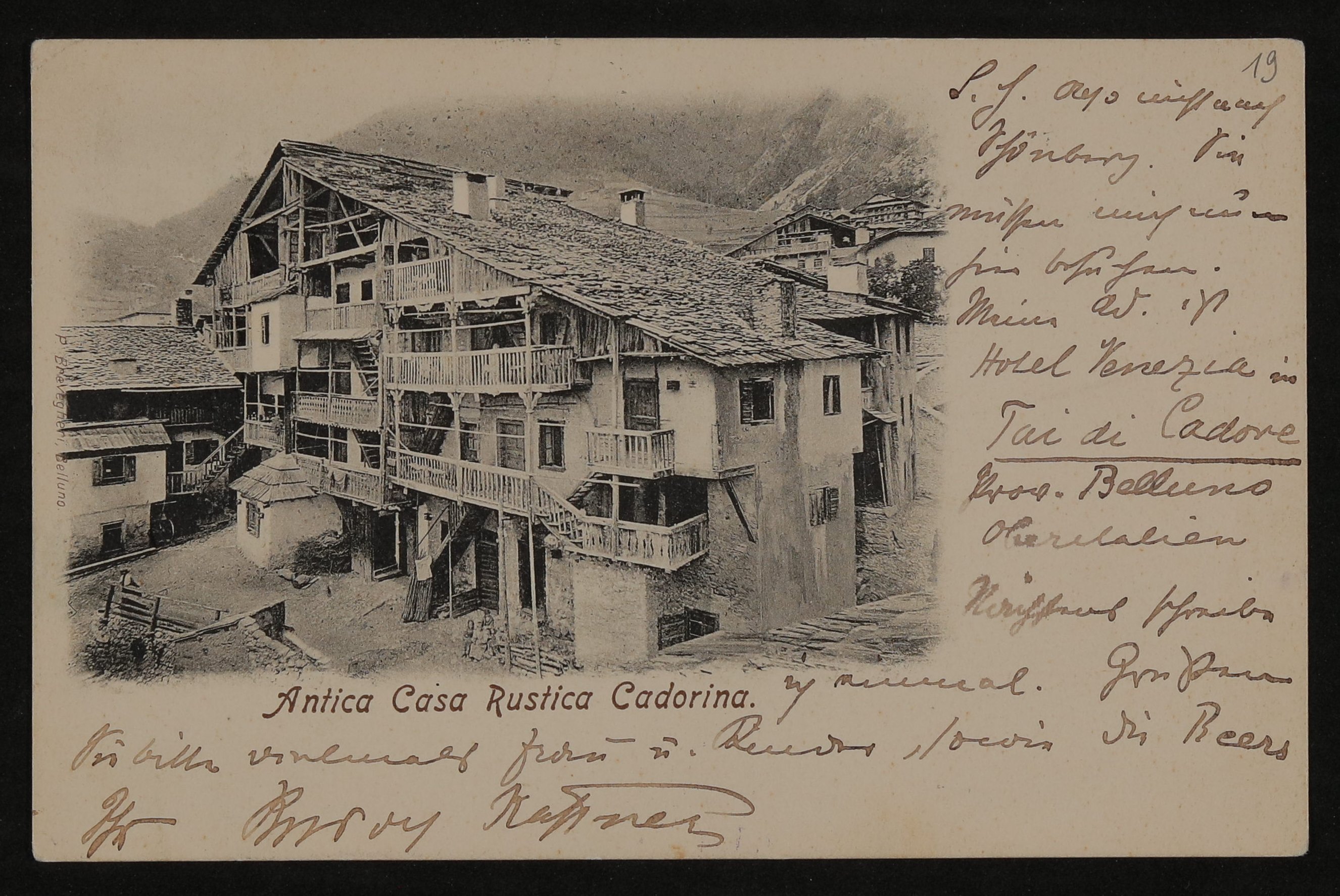 Ansichtskarte von Rudolf Kassner an Hofmannsthal mit Ansicht eines Bergdorfes, "Antica Casa Rustica Cadorina" (Freies Deutsches Hochstift / Frankfurter Goethe-Museum CC BY-NC-SA)