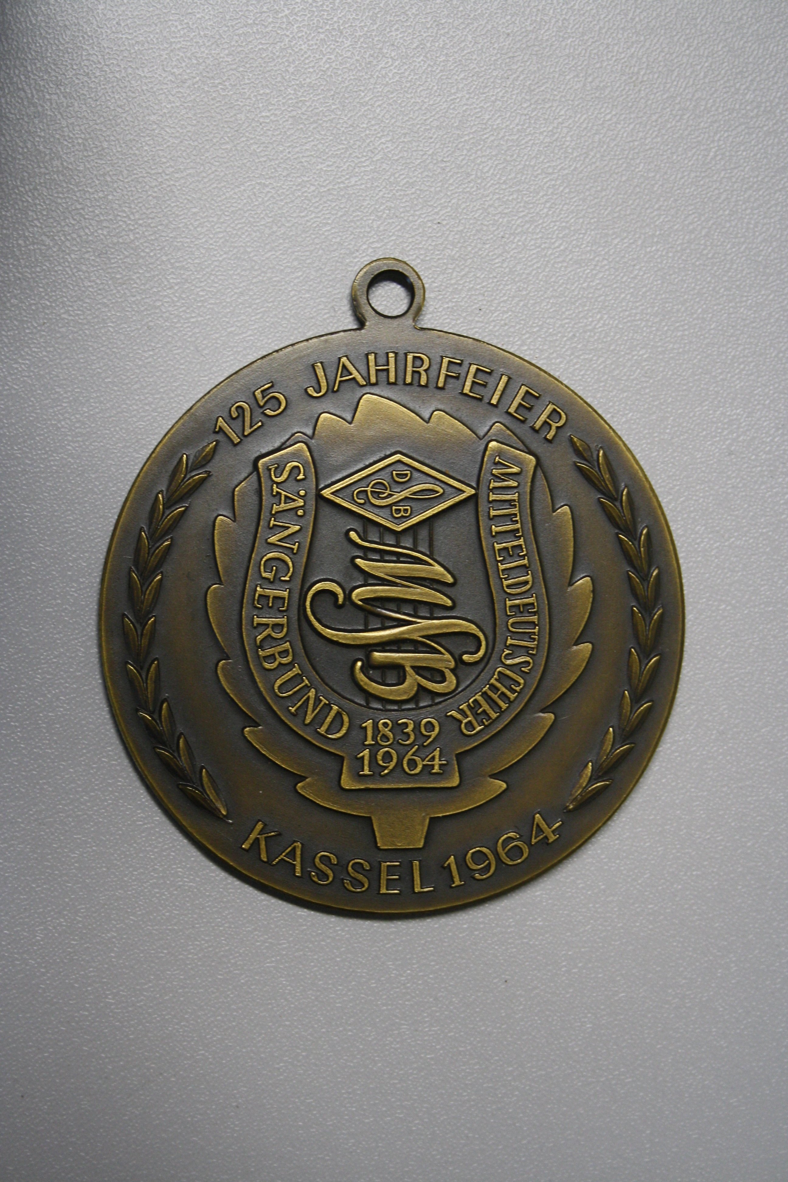 Medaille zur 125 Jahre Feier des Mitteldeutschen Sängerbunds Kassel 1964 (Spohr Museum CC BY-NC-SA)