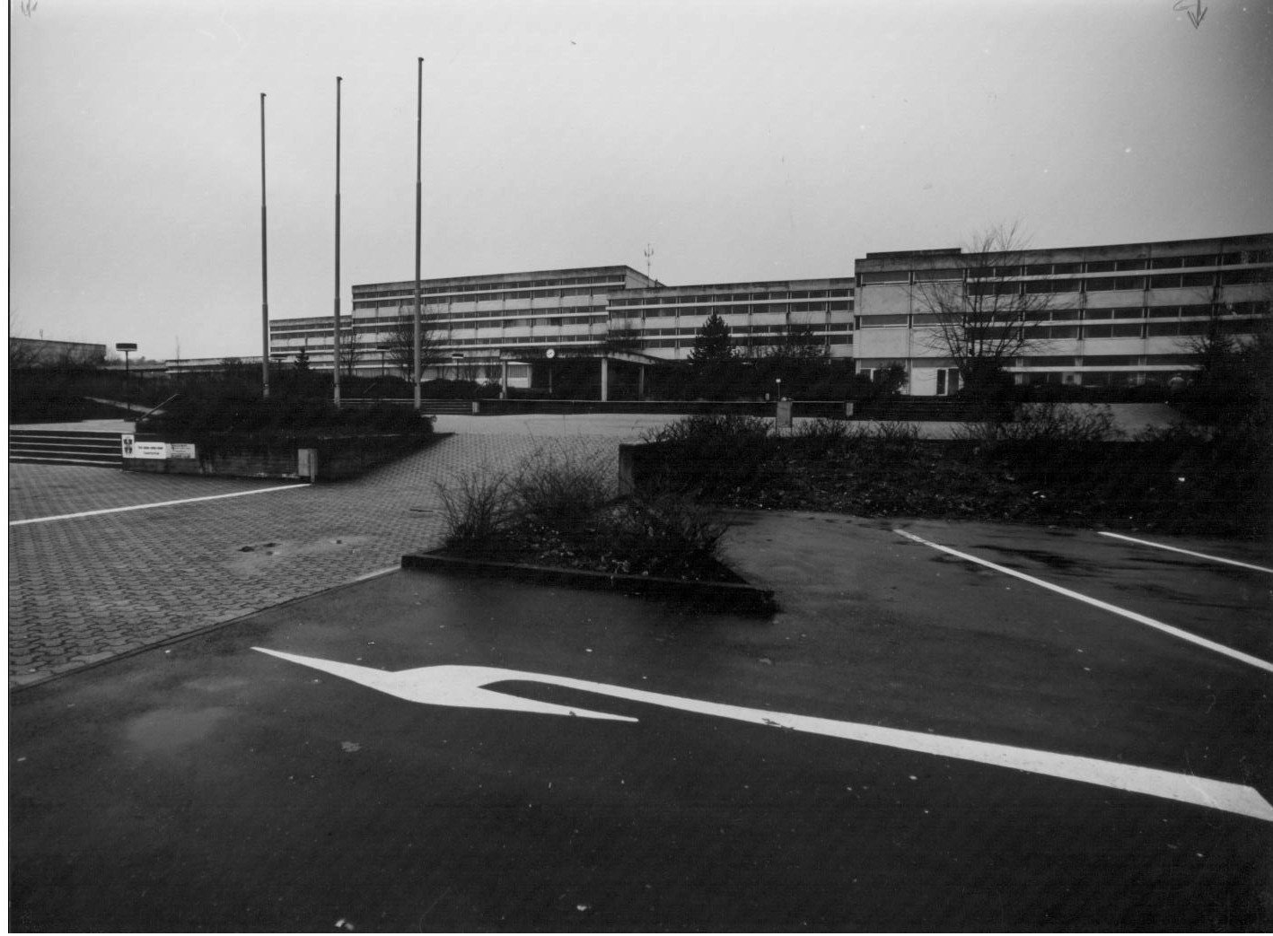 Hadamar - Schulgebäude 7 (Kunstsammlungen der Stadt Limburg CC BY-NC-ND)