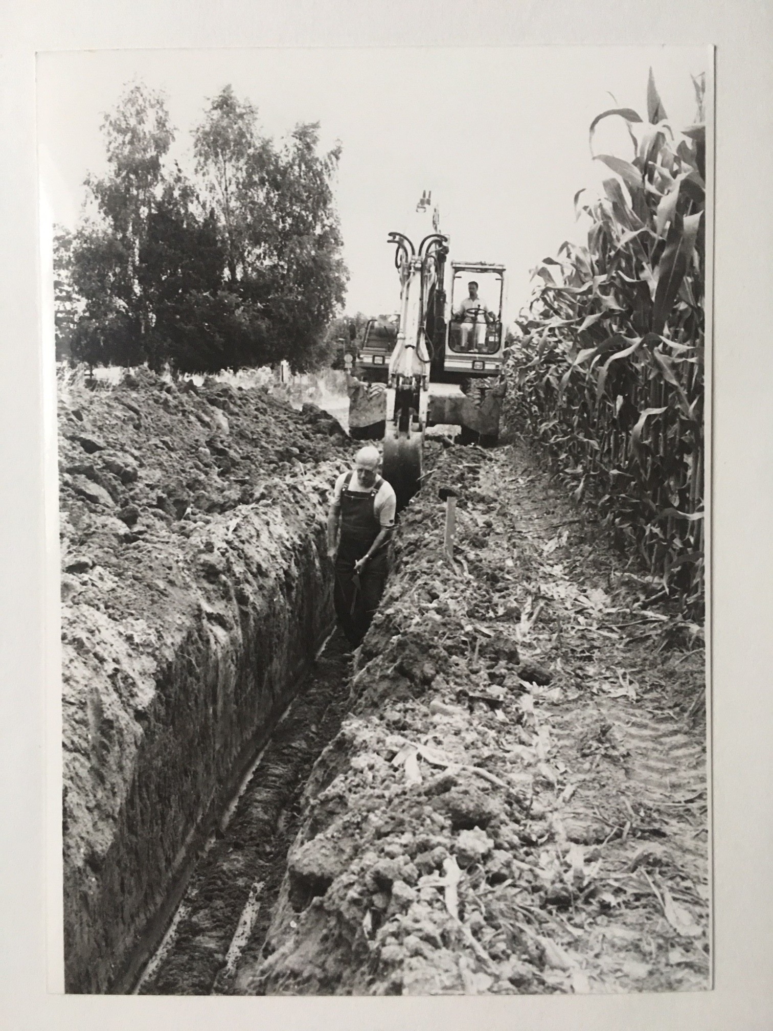 Ausgrabung der römischen Villa an der Schiefergewann, Juli 1989 (Taunus-Rhein-Main - Regionalgeschichtliche Sammlung Dr. Stefan Naas CC BY-NC-SA)