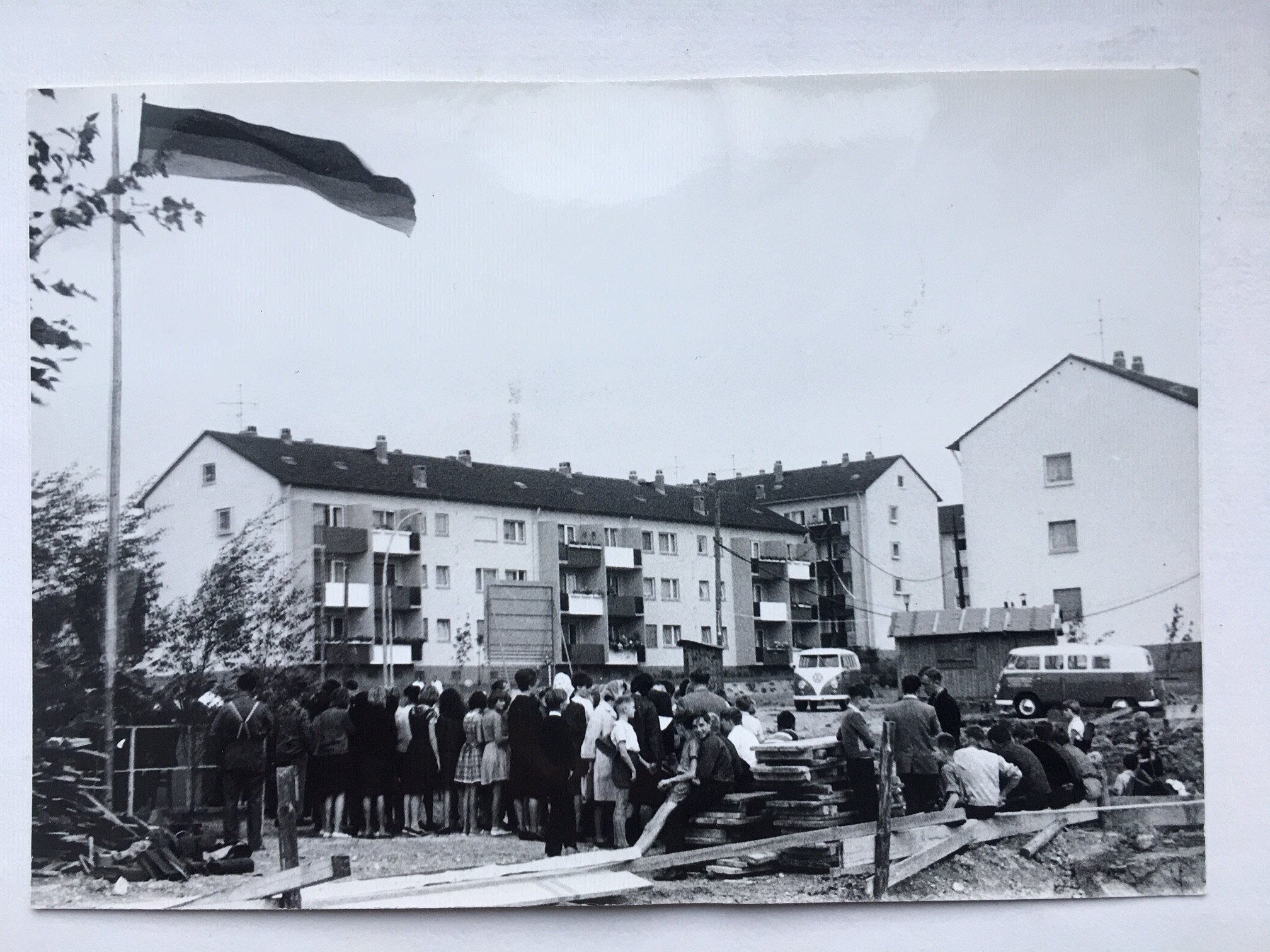 Grundsteinlegung Volksschule Steinbach, 12.9.1964 (Taunus-Rhein-Main - Regionalgeschichtliche Sammlung Dr. Stefan Naas CC BY-NC-SA)