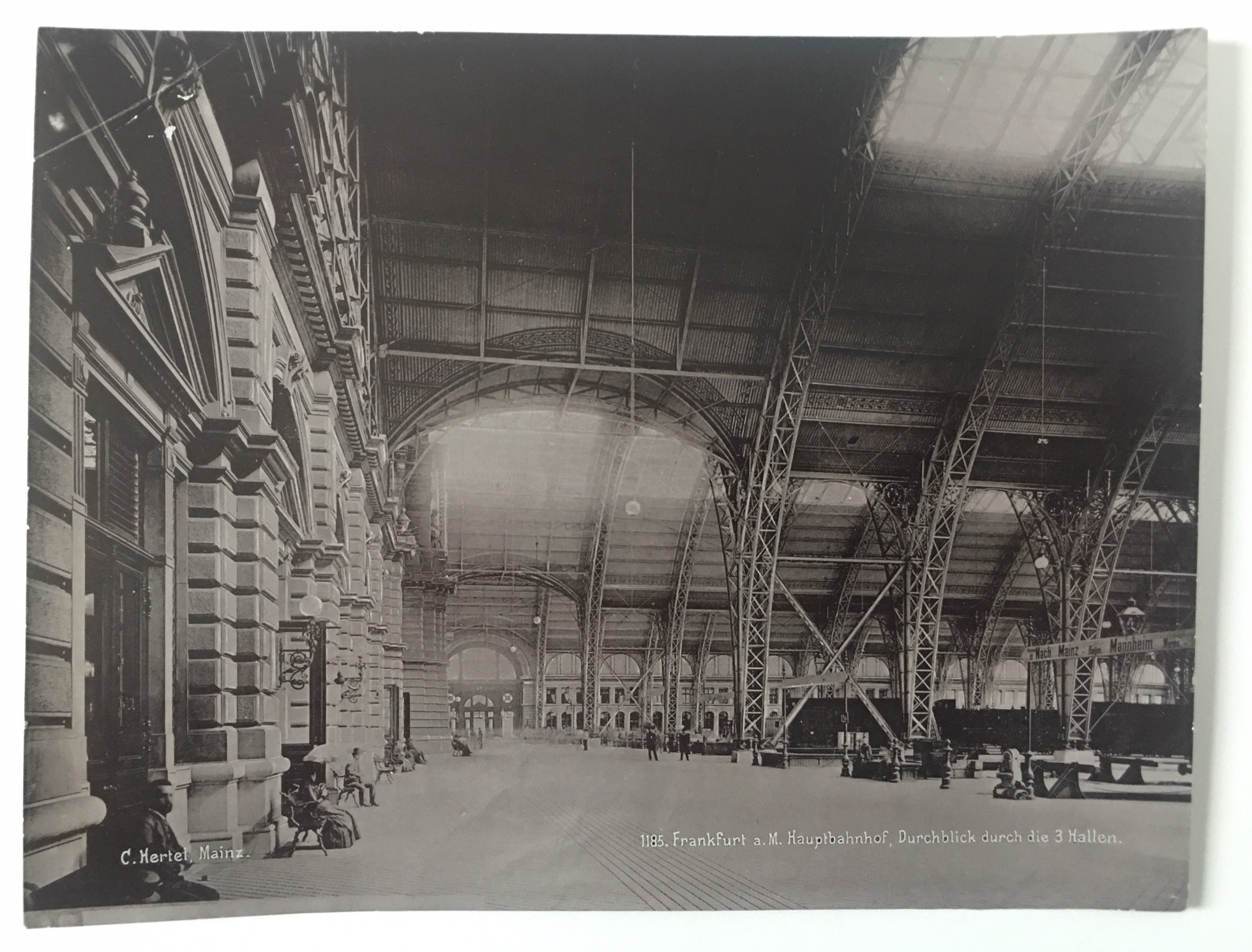Hauptbahnhof, Frankfurt am Main 1896 (Regionalgeschichtliche Sammlung Dr. Stefan Naas CC BY-NC-SA)