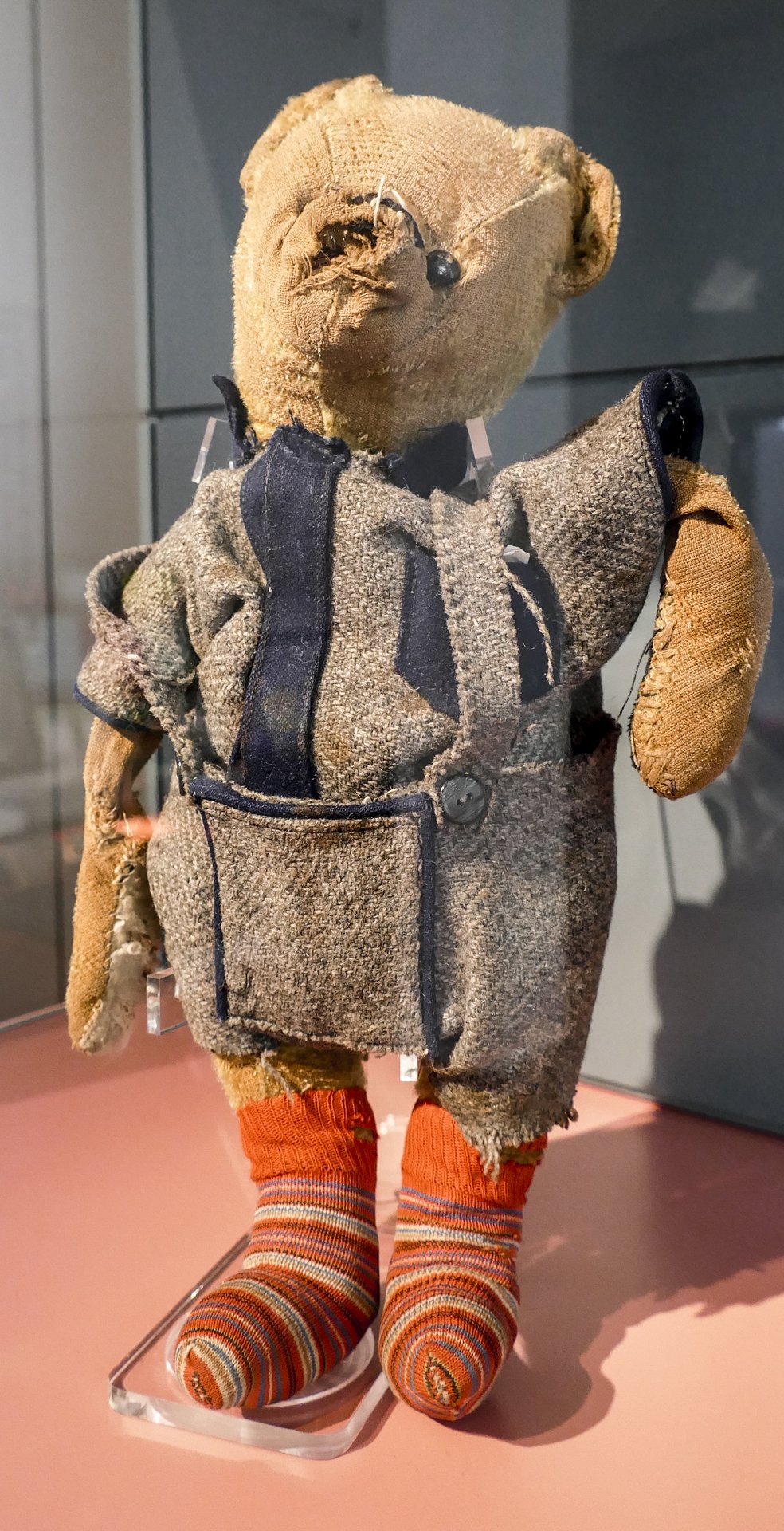 Teddybär (Stadtmuseum Kassel CC BY-NC-SA)