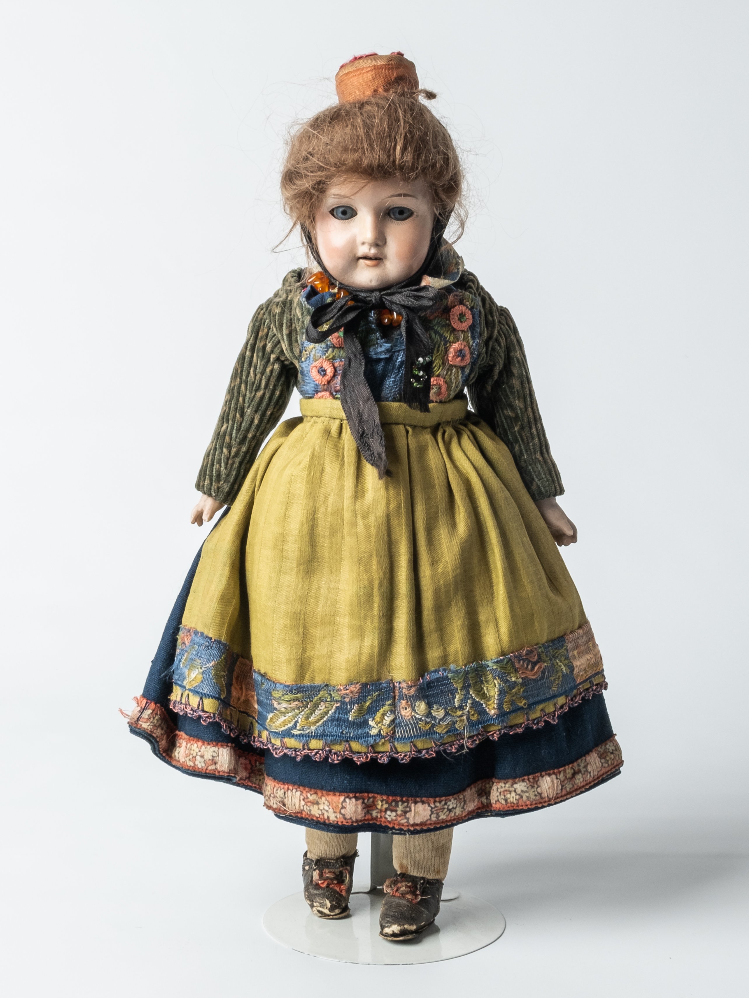 Trachten-Puppe, Schwalm (Museum Reinheim CC BY-NC-SA)