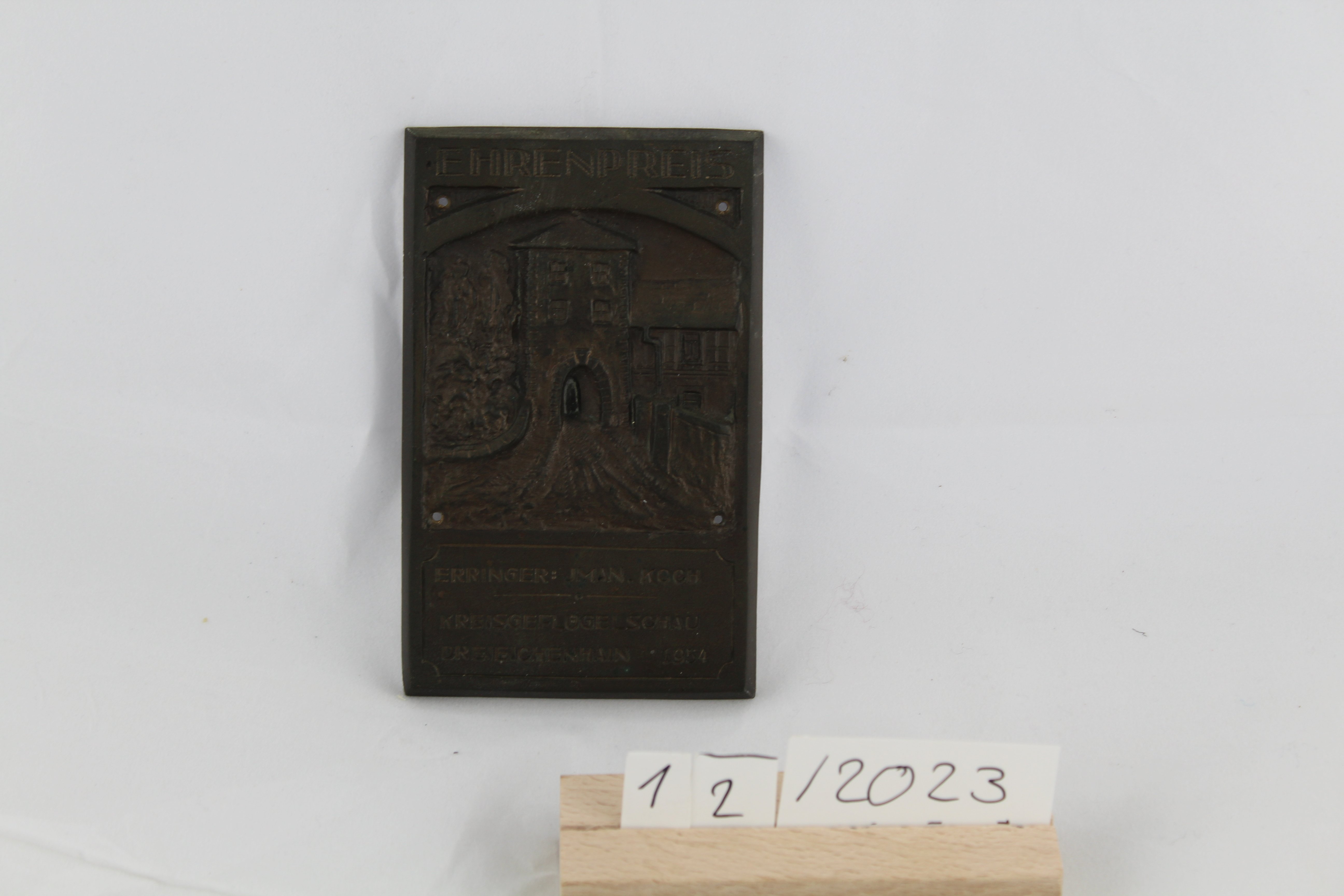 Plakette Ehrenpreis Geflügelschau 1954 (Dreieich-Museum CC BY-NC-SA)
