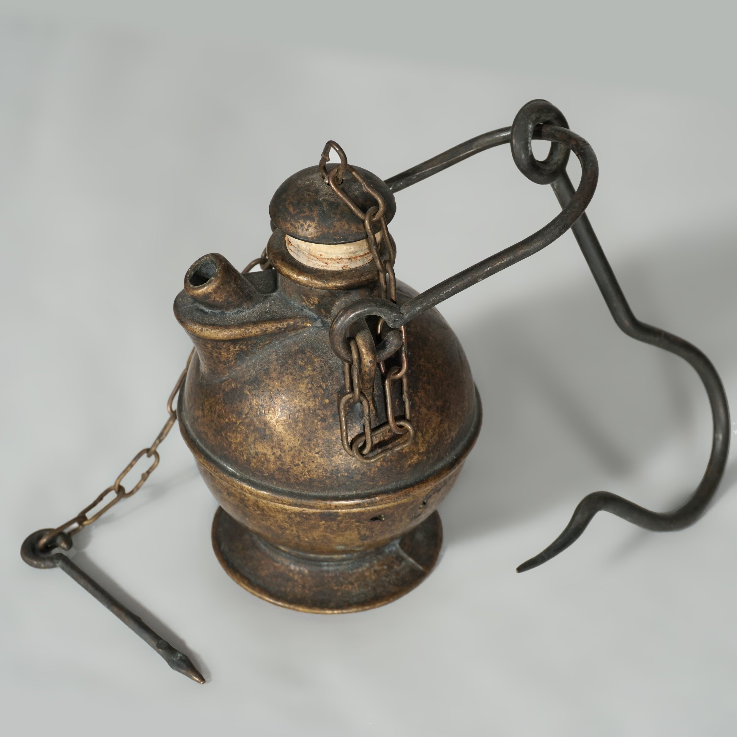 Öllampe 'Staßfurter Kugel' (Messingguß) (Werra-Kalibergbau-Museum, Heringen/W. CC BY-NC-SA)