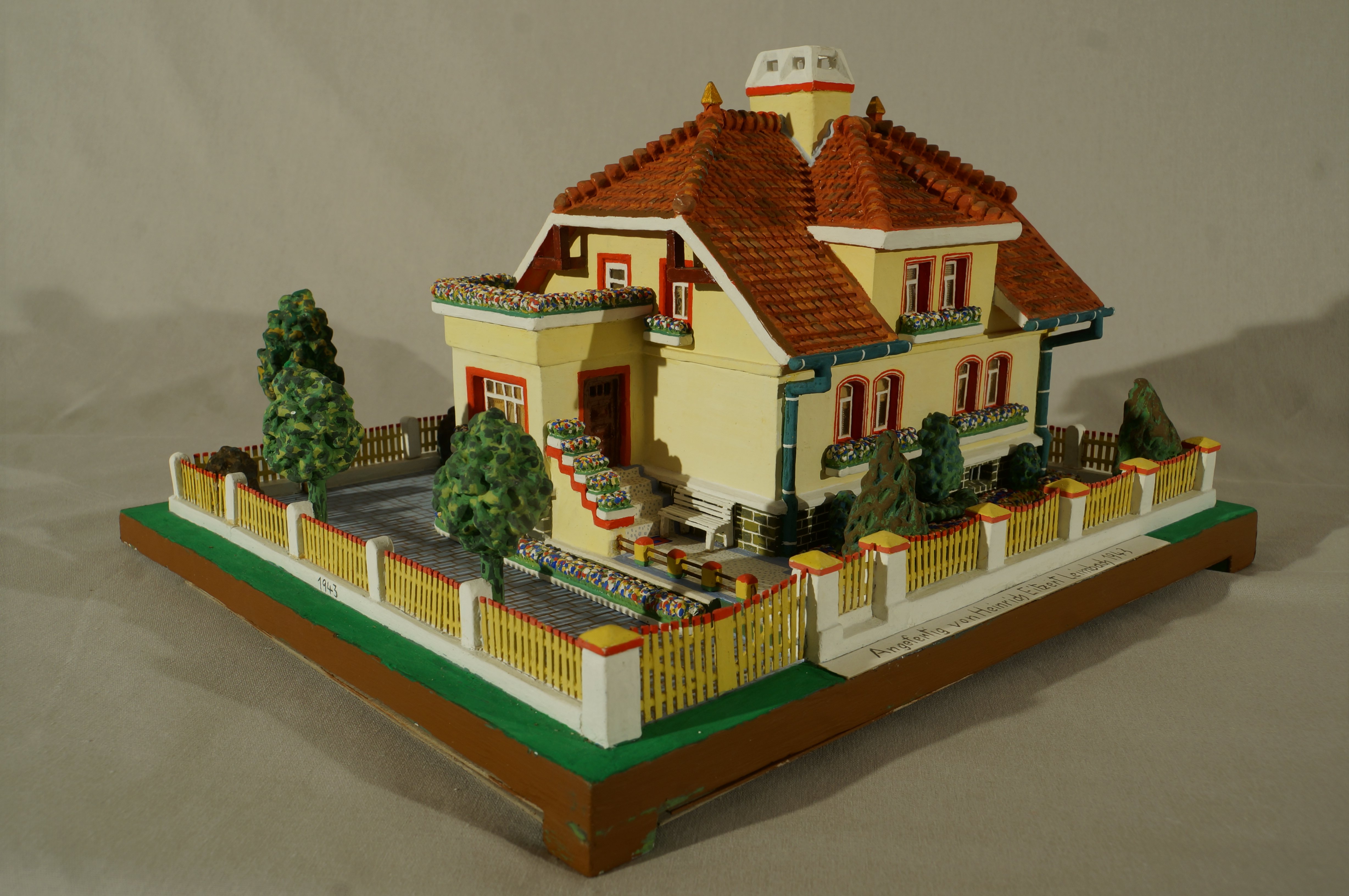 Modell eines Einfamilienhauses (Werra-Kalibergbau-Museum, Heringen/W. CC BY-NC-SA)
