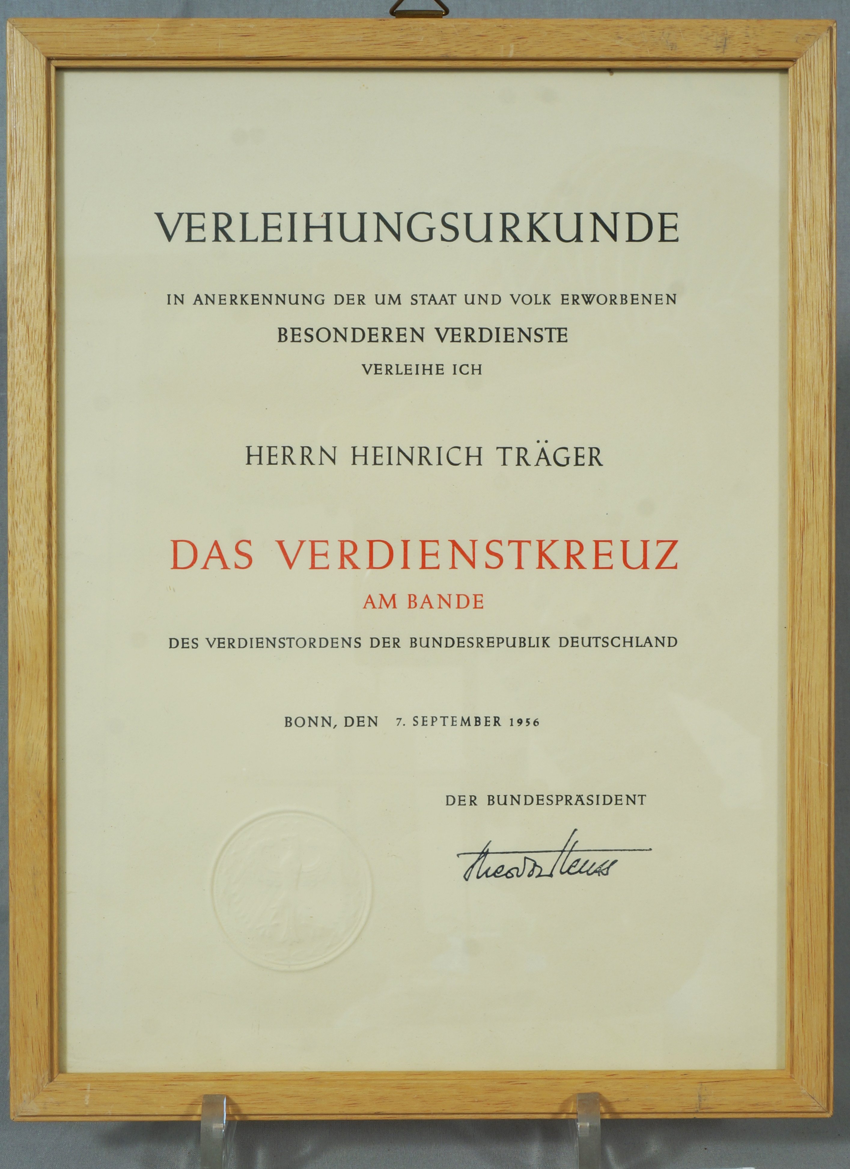 Urkunde zum Bundesverdienstkreuz am Bande (Werra-Kalibergbau-Museum, Heringen/W. CC BY-NC-SA)