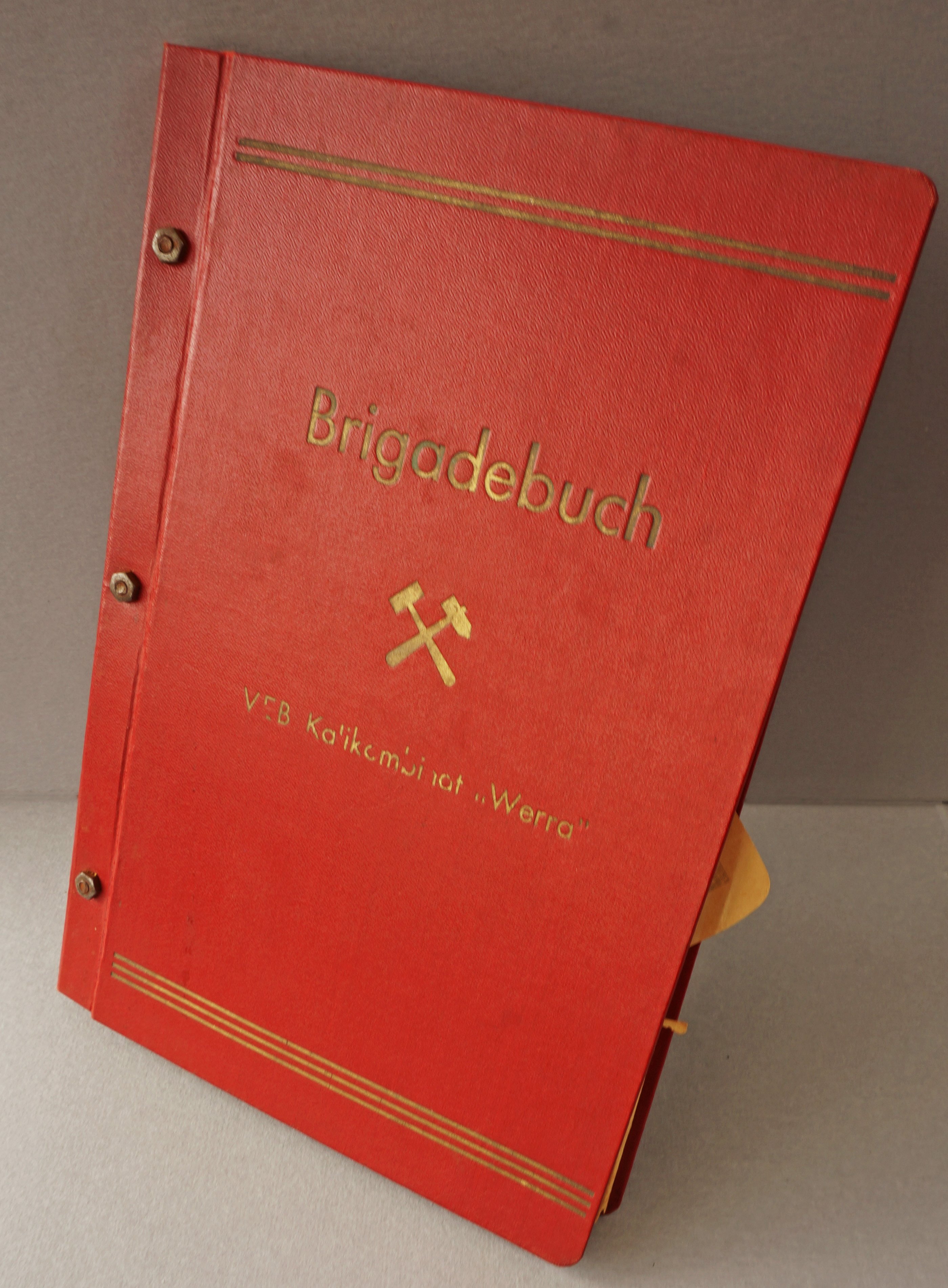 Brigadebuch der Brigade 'DSF "Tag der Befreiung" ' (Werra-Kalibergbau-Museum, Heringen/W. CC BY-NC-SA)