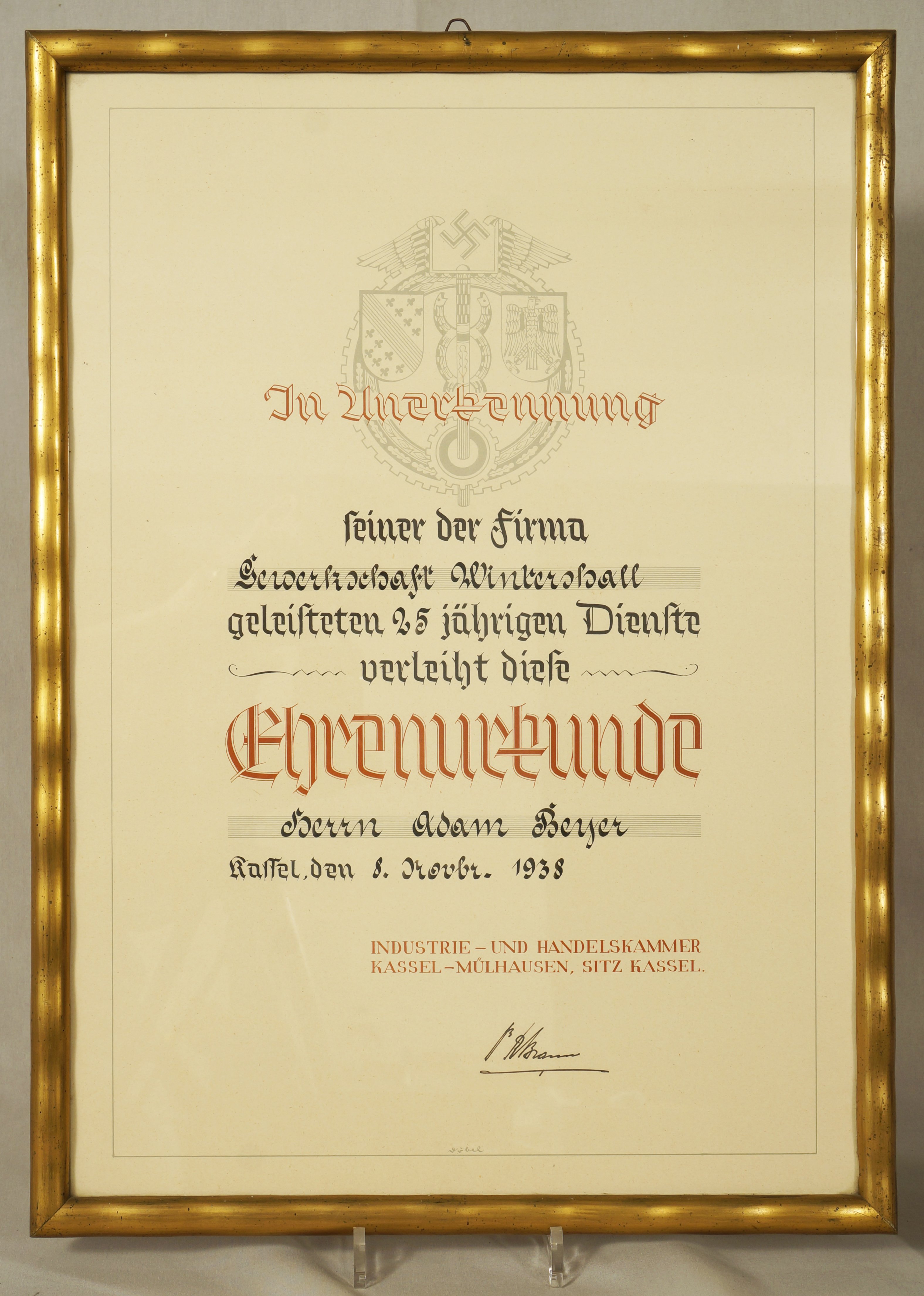 IHK-Urkunde zum 25-jährigen Jubiläum bei der Gewerkschaft Wintershall (Werra-Kalibergbau-Museum, Heringen/W. CC BY-NC-SA)