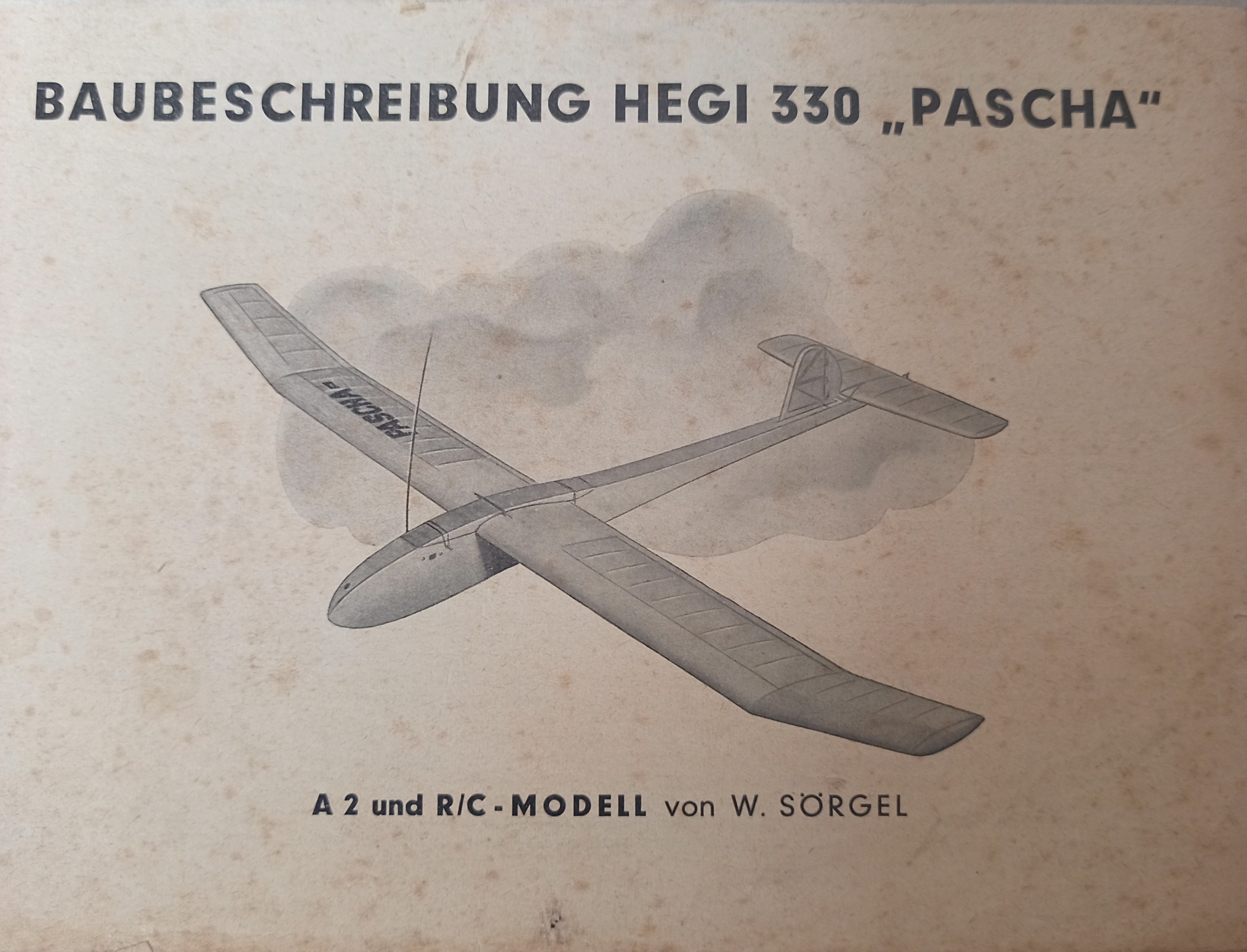 Beschreibung Hegi 330 Pascha (Deutsches Segelflugmuseum mit Modellflug CC BY-NC-SA)