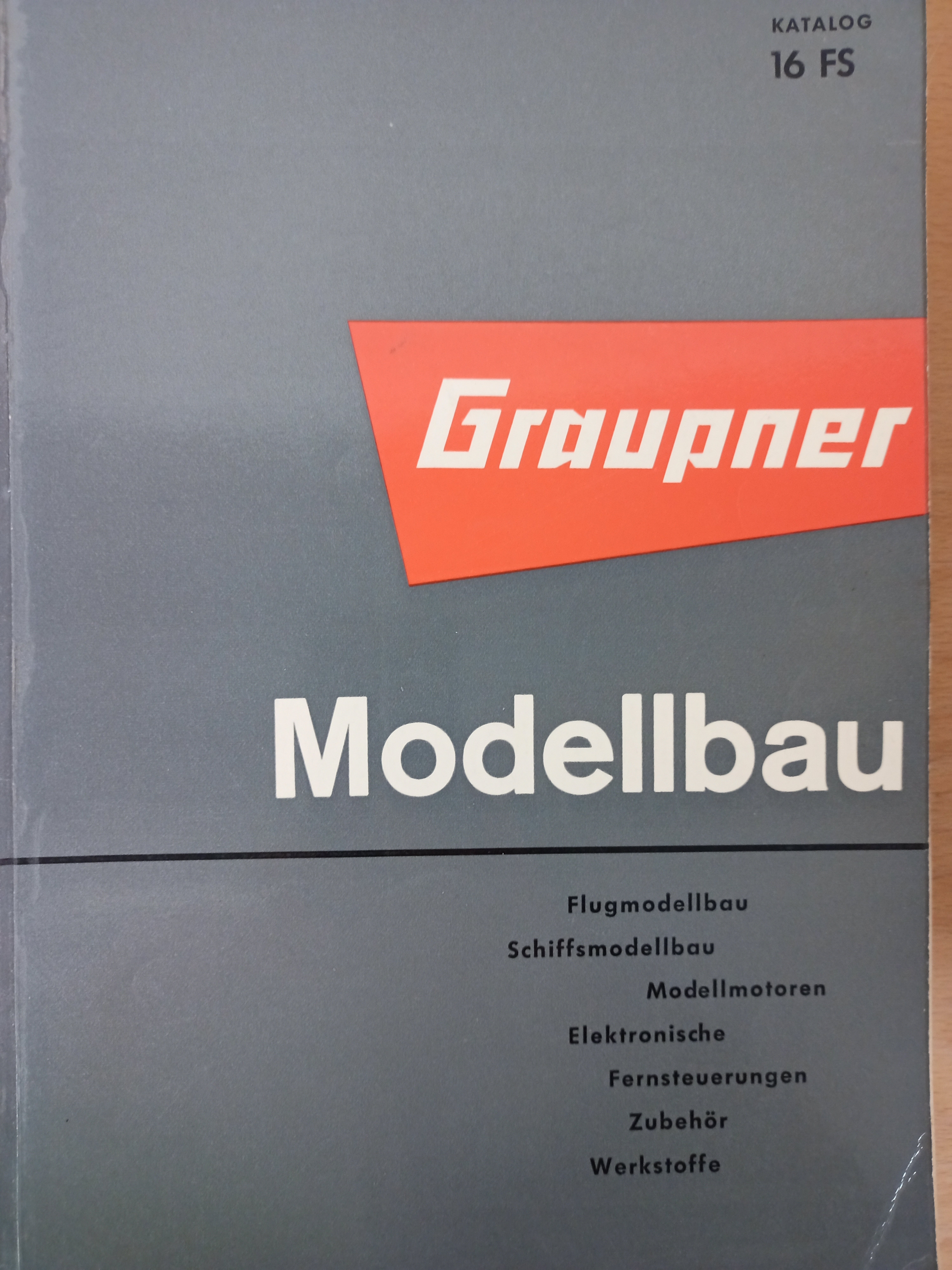 Graupner Katalog 16FS (Deutsches Segelflugmuseum mit Modellflug CC BY-NC-SA)