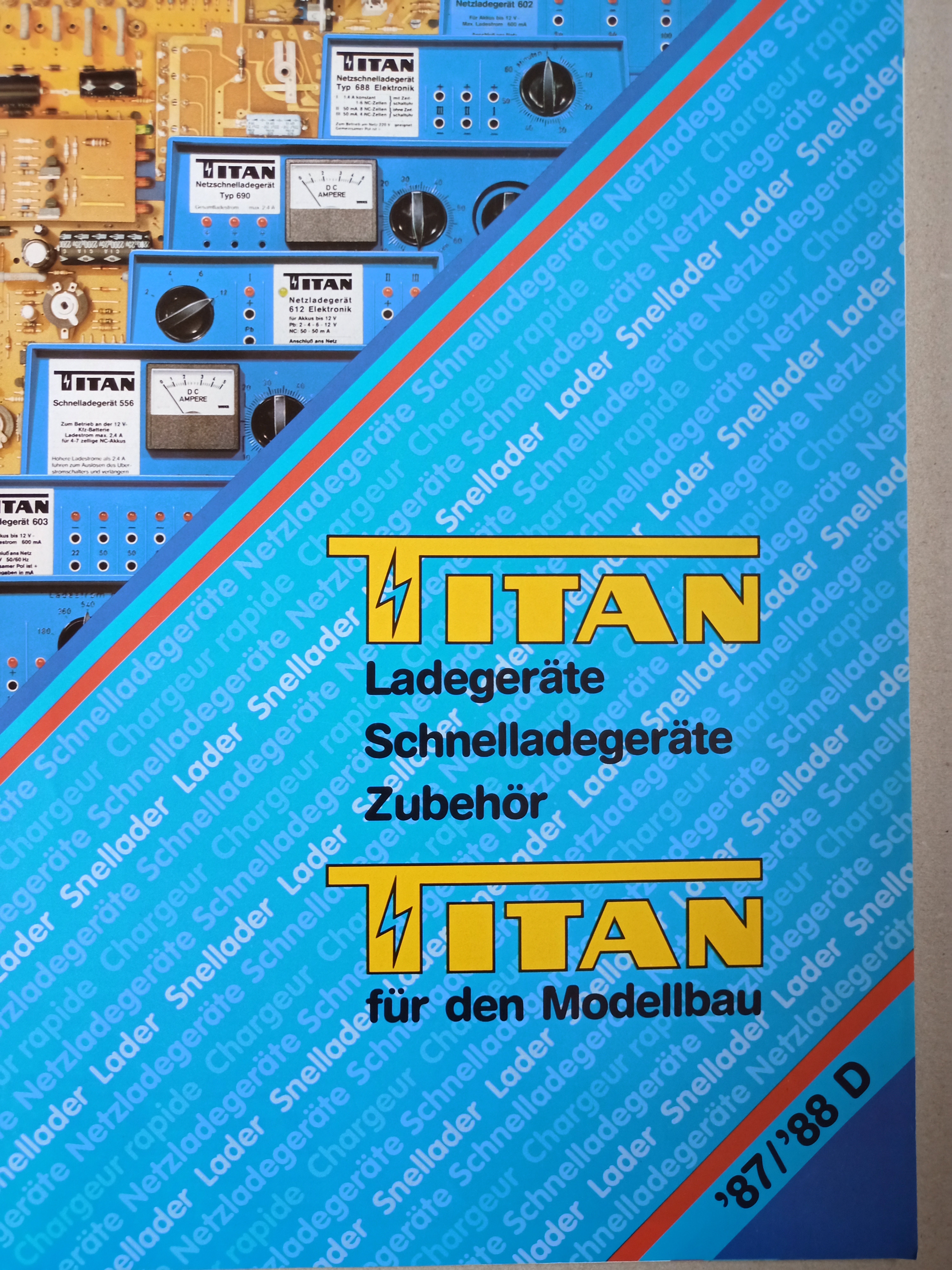 Titan Ladegeräte 1987/88 (Deutsches Segelflugmuseum mit Modellflug CC BY-NC-SA)
