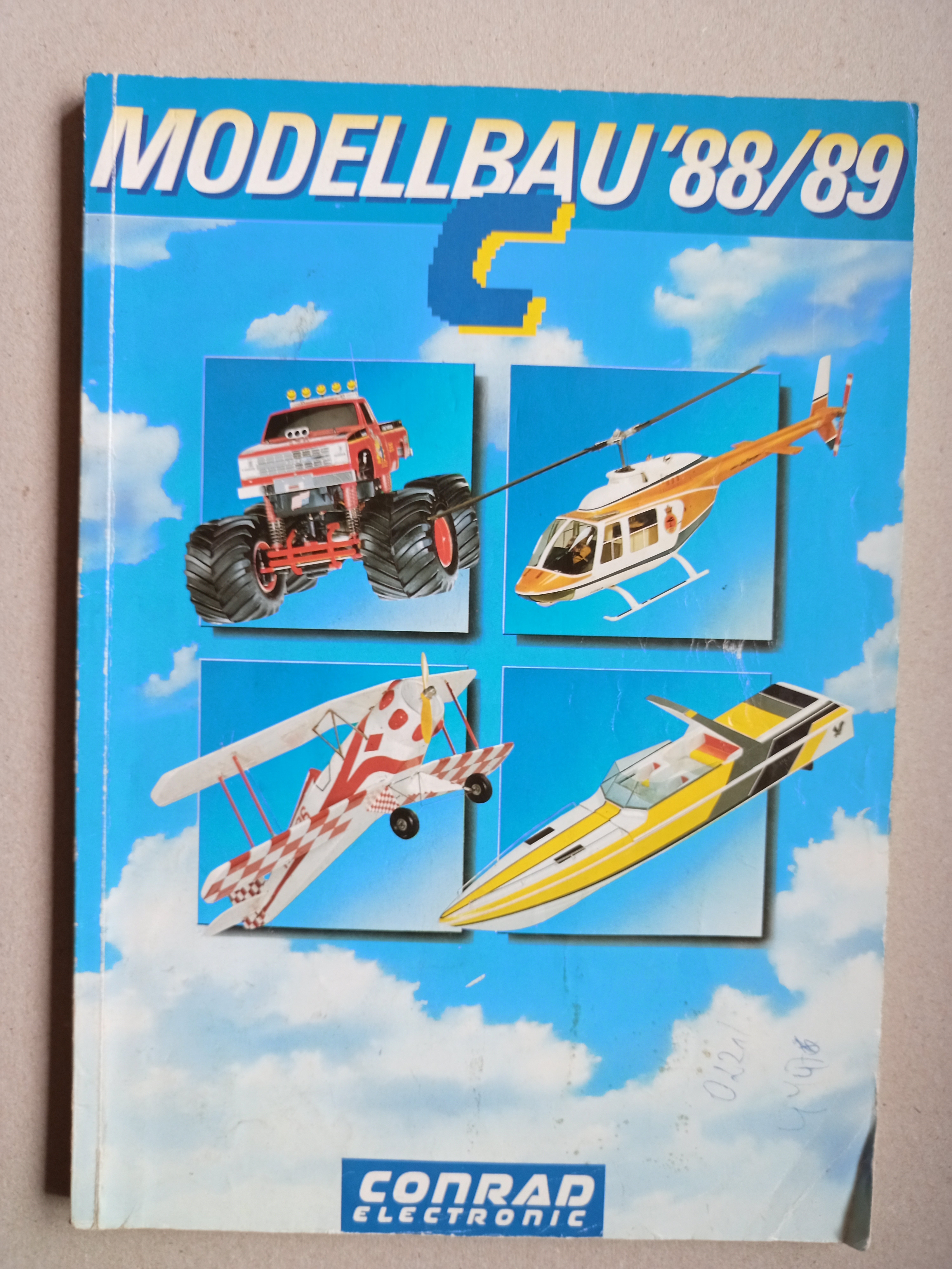 Katalog Conrad Electronic 1988/89 (Deutsches Segelflugmuseum mit Modellflug CC BY-NC-SA)