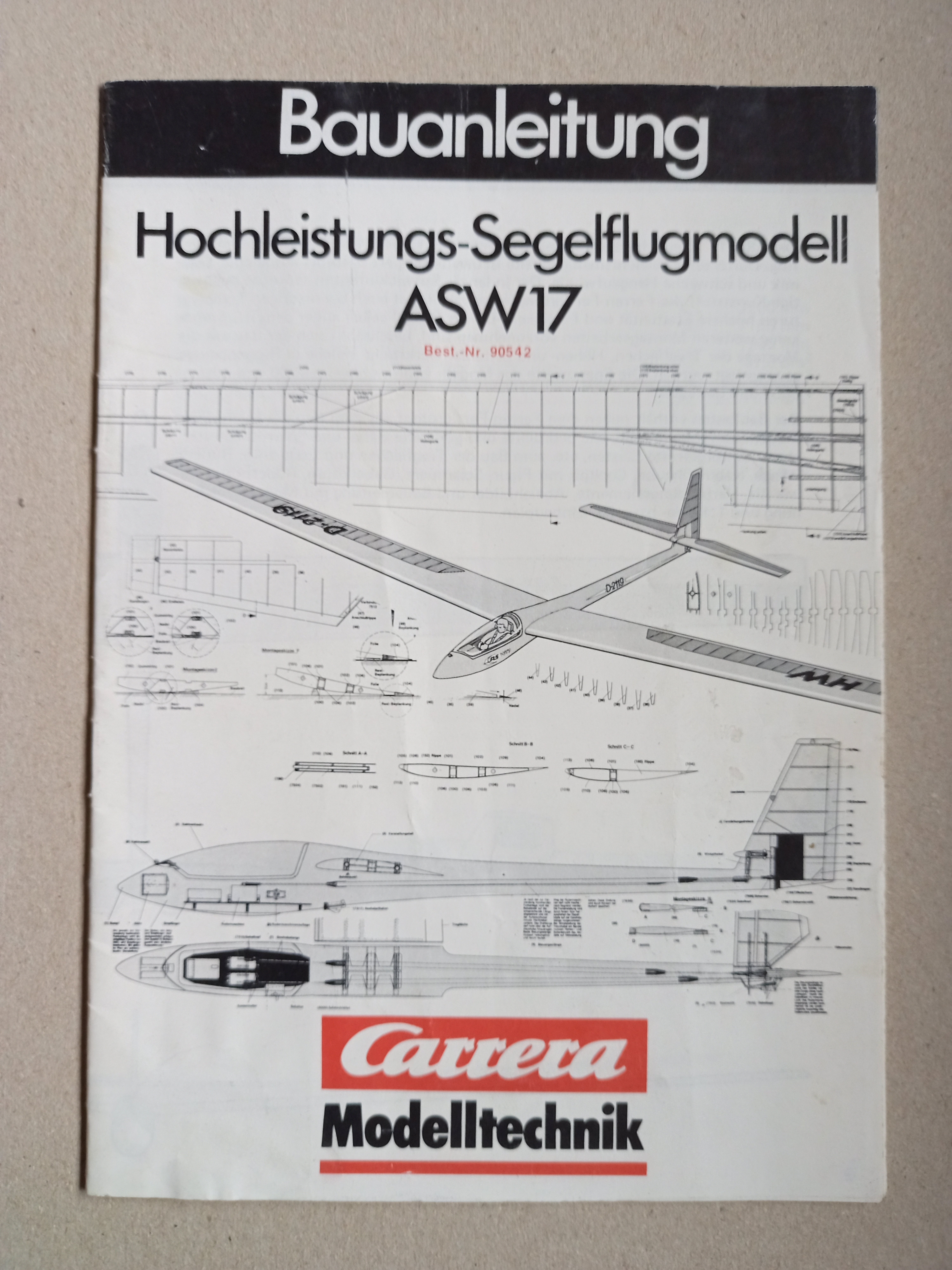 Bauanleitung Carrera ASW17 (Deutsches Segelflugmuseum mit Modellflug CC BY-NC-SA)