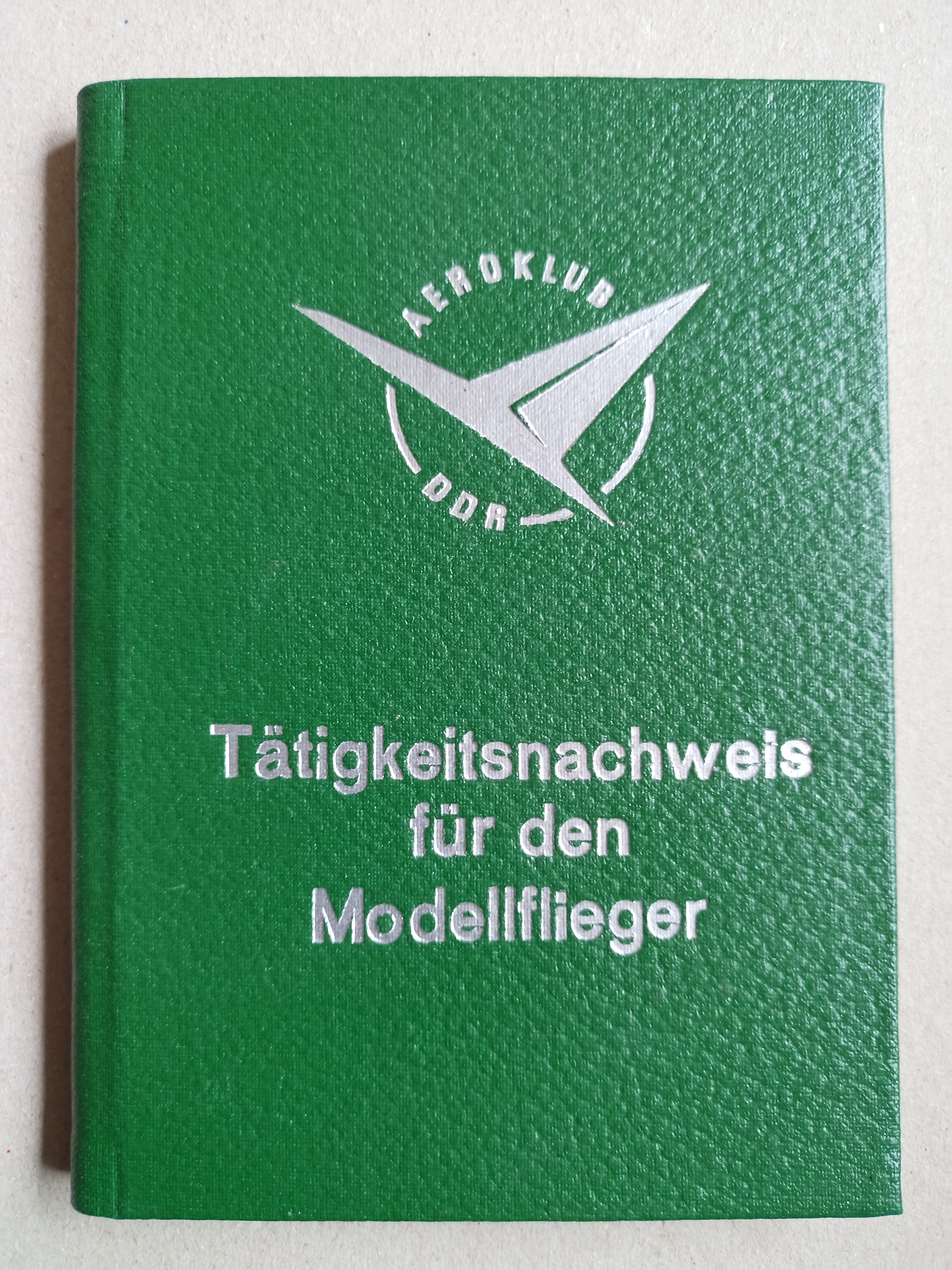 Tätigkeitsnachweis für den Modellflieger (Deutsches Segelflugmuseum mit Modellflug CC BY-NC-SA)