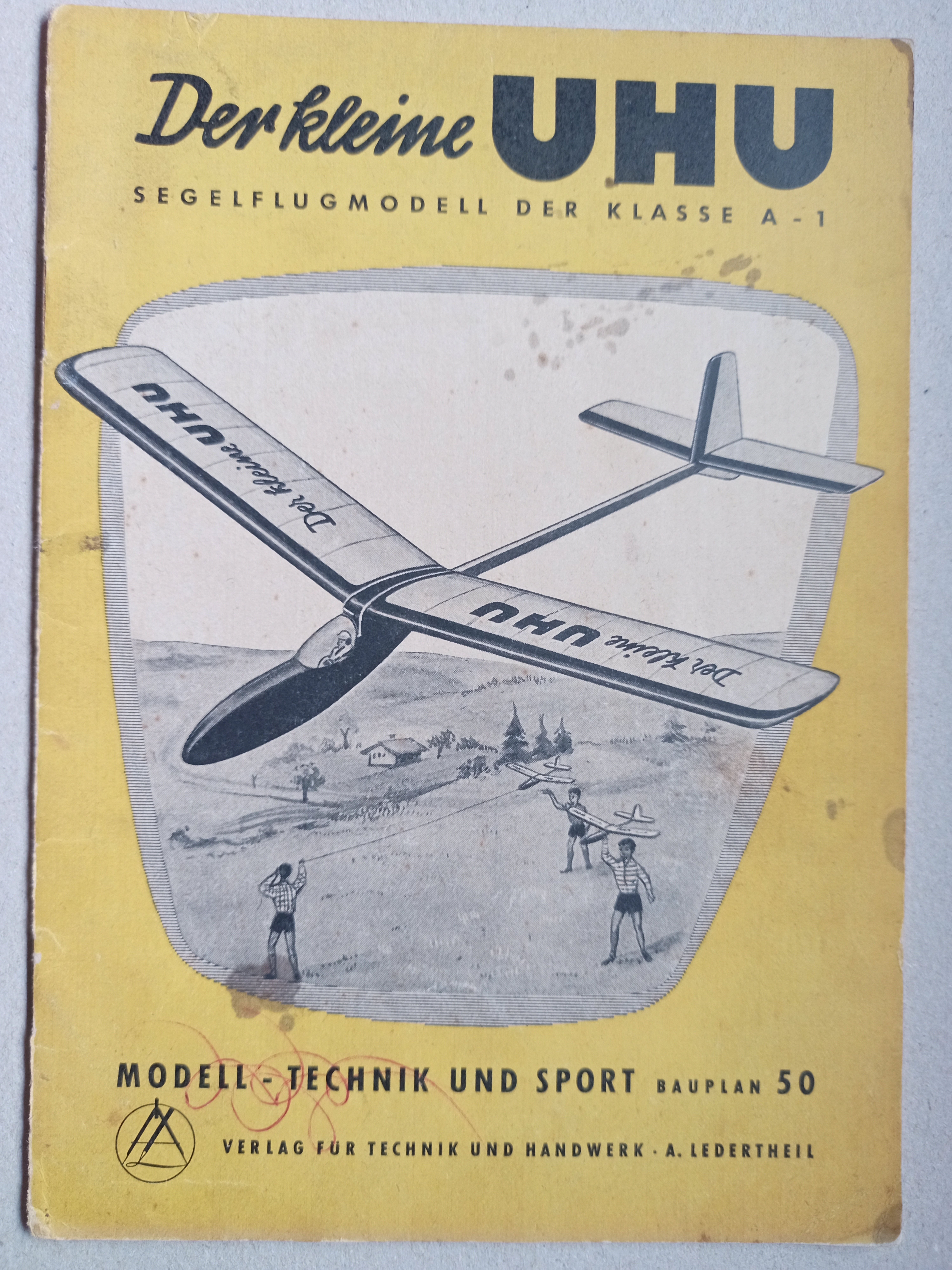 Der kleine UHU Bauplan 50 (Deutsches Segelflugmuseum mit Modellflug CC BY-NC-SA)