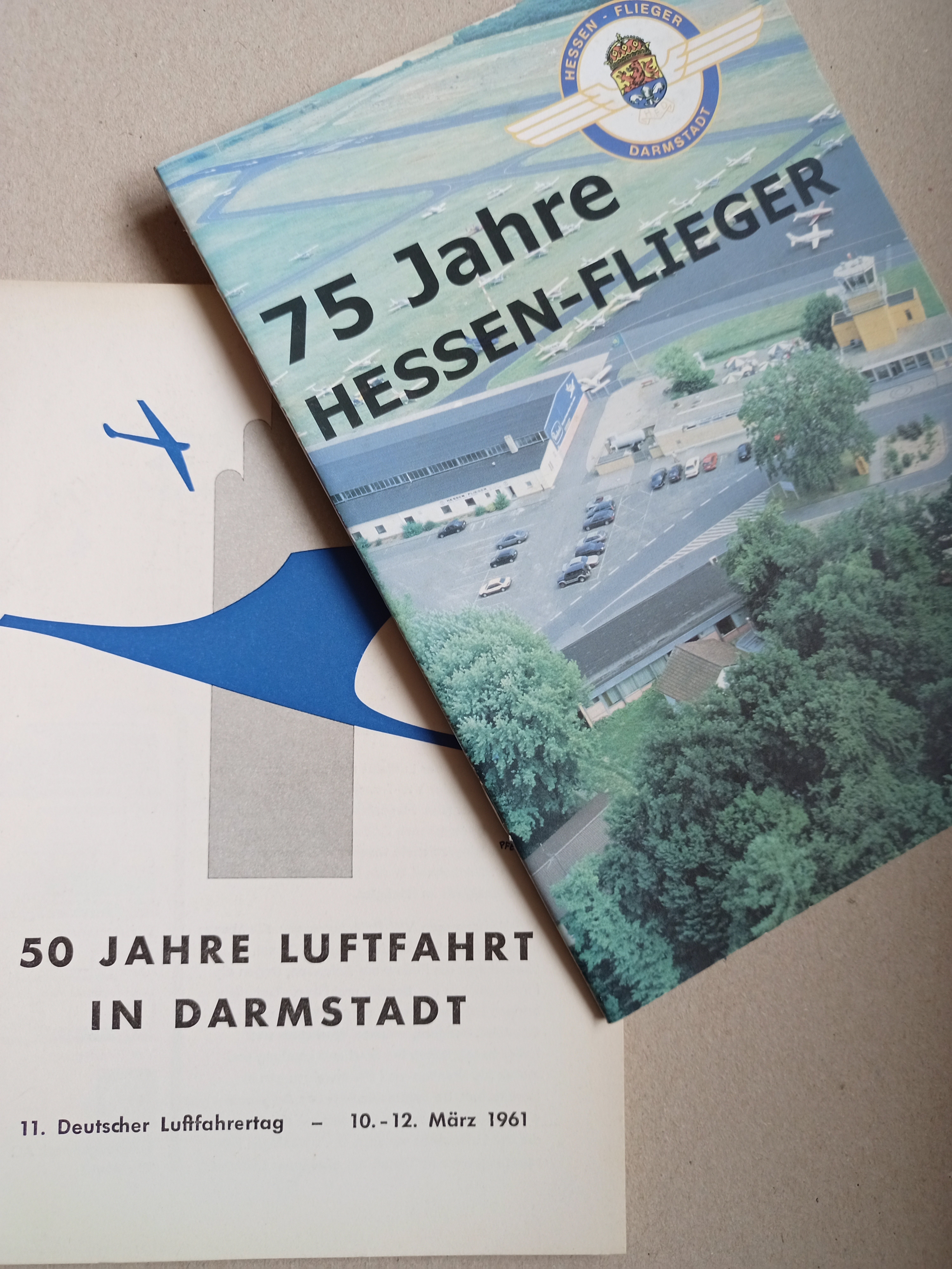 Darmstadt 50 Jahre + 75 Jahre Hessenflug (Deutsches Segelflugmuseum mit Modellflug CC BY-NC-SA)