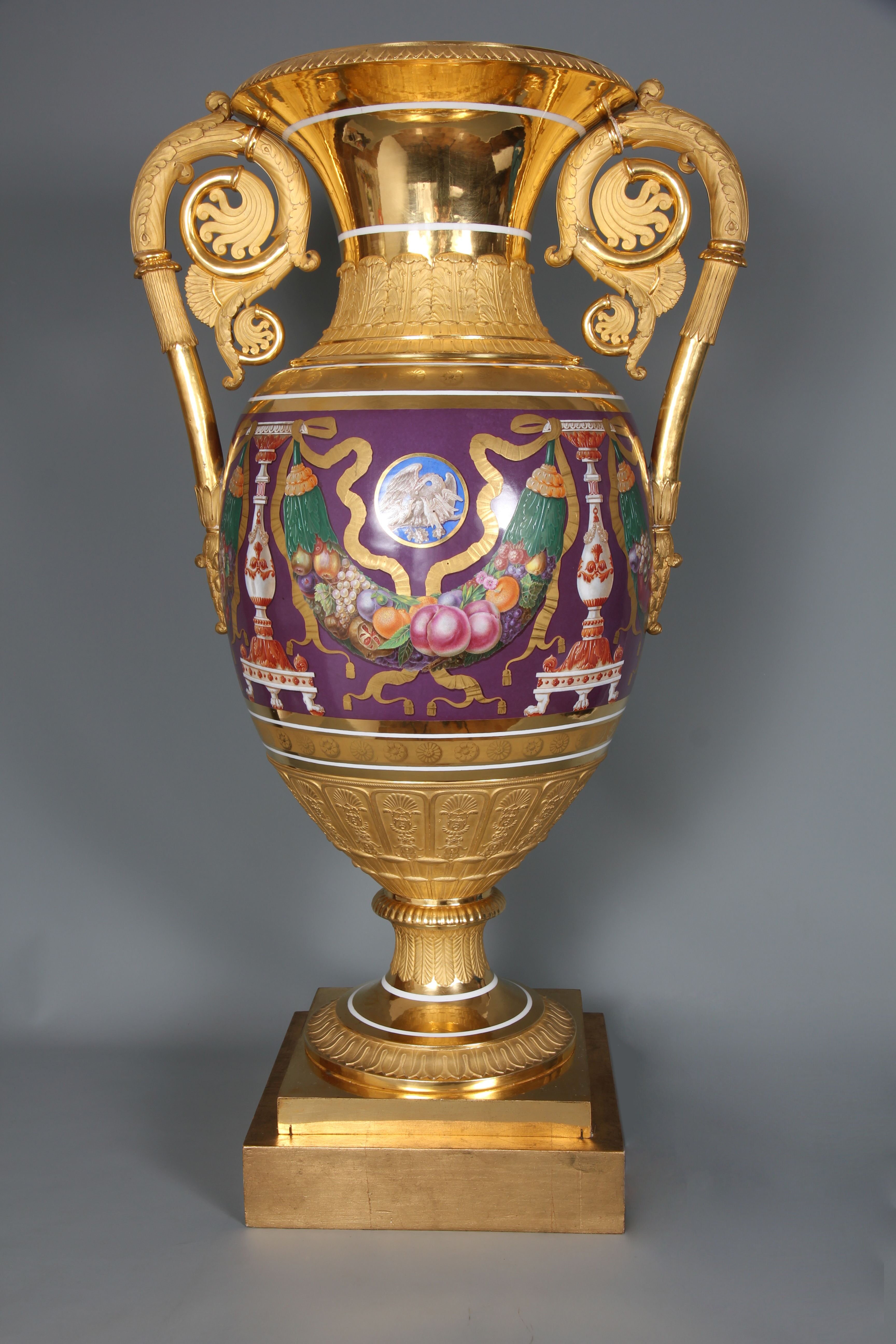 Prunkvase eines Vasenpaares (Staatliche Schlösser und Gärten Hessen CC BY-NC-SA)