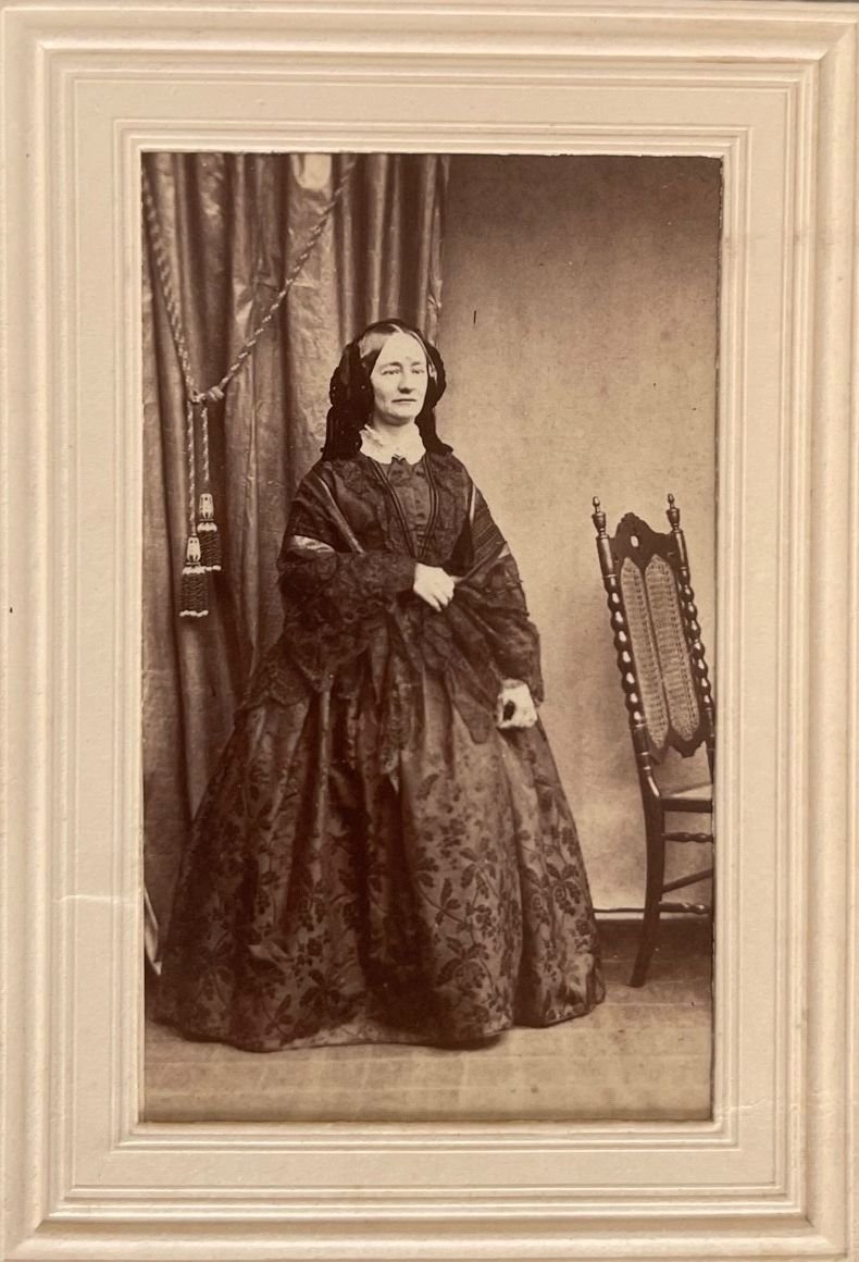 Fotografie, Eugen Lulves, Hannover, Marthilde Prinzessin zu Ysenburg , ca. 1865. (Taunus-Rhein-Main - Regionalgeschichtliche Sammlung Dr. Stefan Naas CC BY-NC-SA)