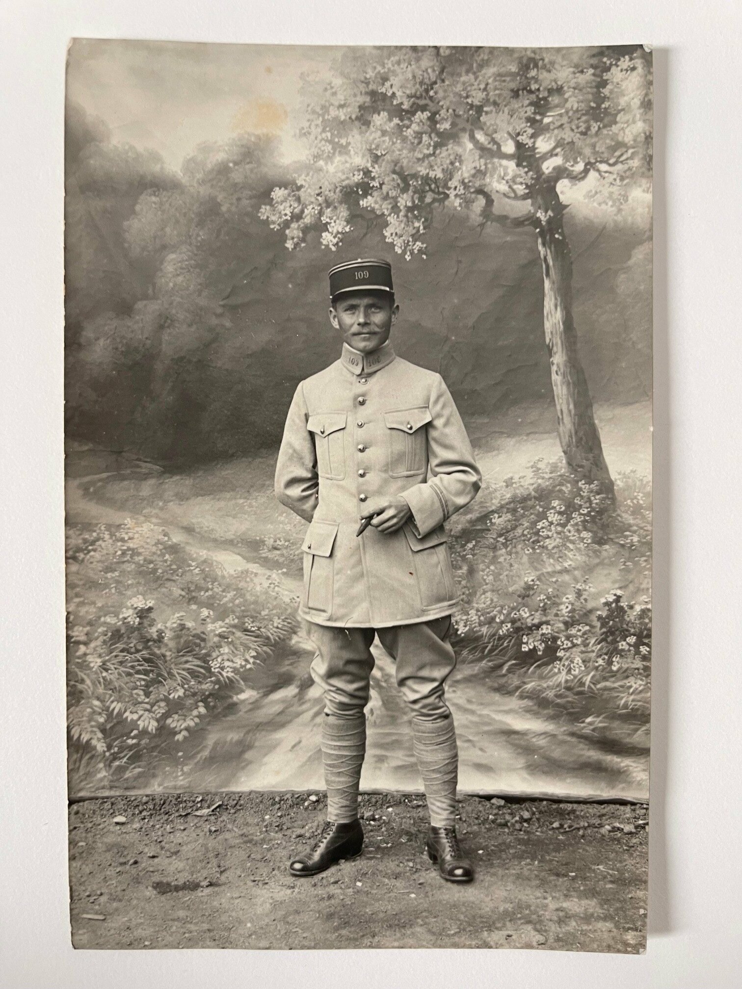 Ludwig Schmidt, Foto eines unbekannten russischen Kriegsgefangenen/Offiziers, Friedberg 1914-1918 (Taunus-Rhein-Main - Regionalgeschichtliche Sammlung Dr. Stefan Naas CC BY-NC-SA)