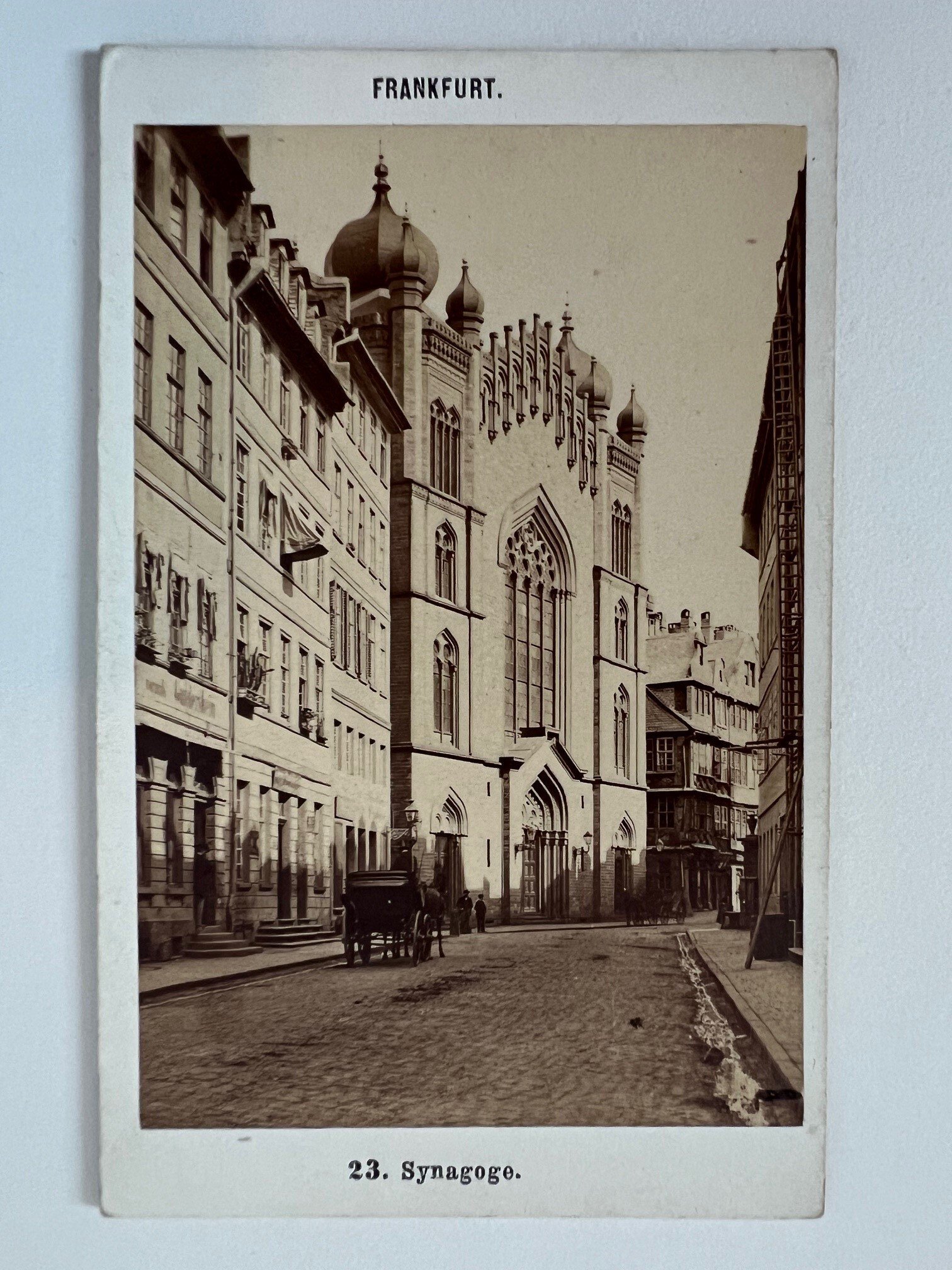 CdV, Frantisek Fridrich, Frankfurt, Nr. 23, Synagoge, ca. 1875. (Taunus-Rhein-Main - Regionalgeschichtliche Sammlung Dr. Stefan Naas CC BY-NC-SA)