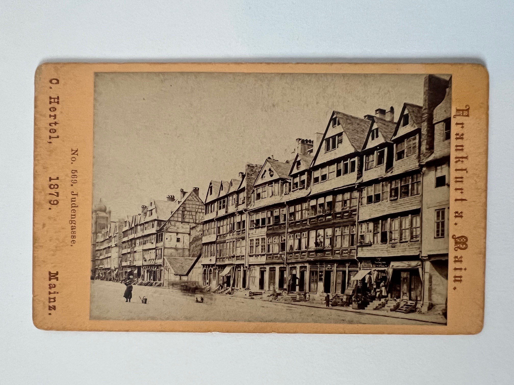 CdV, Carl Hertel, Frankfurt, Judengasse, 1879. (Taunus-Rhein-Main - Regionalgeschichtliche Sammlung Dr. Stefan Naas CC BY-NC-SA)