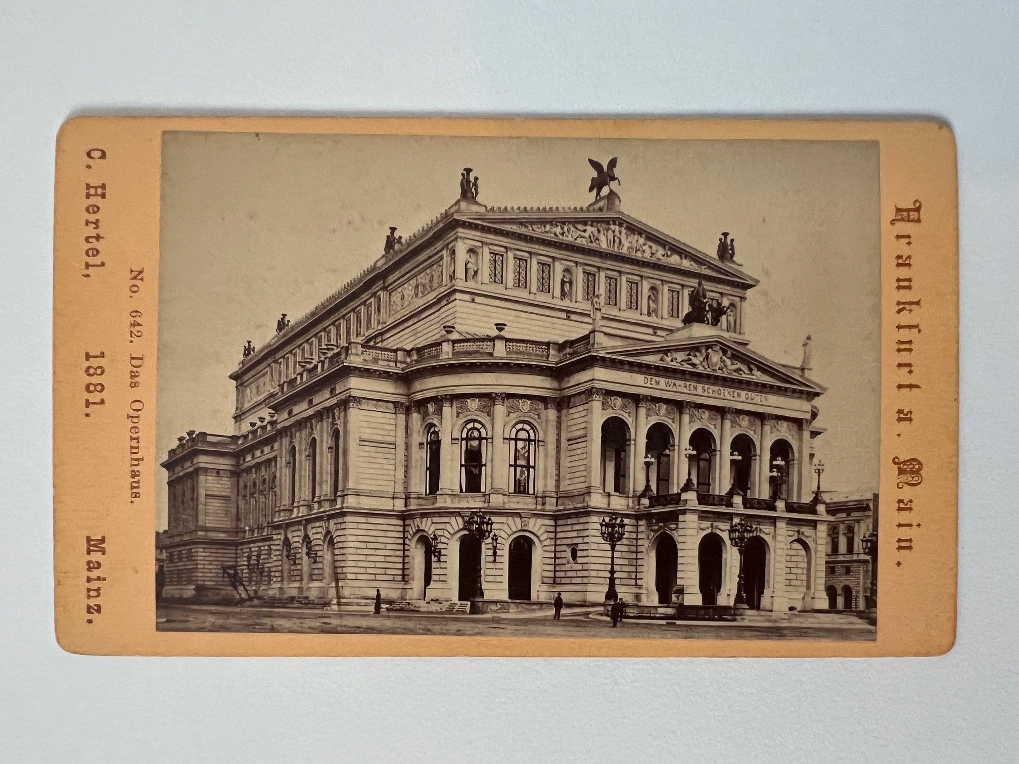 CdV, Carl Hertel, Frankfurt, Das Opernhaus, 1881. (Taunus-Rhein-Main - Regionalgeschichtliche Sammlung Dr. Stefan Naas CC BY-NC-SA)