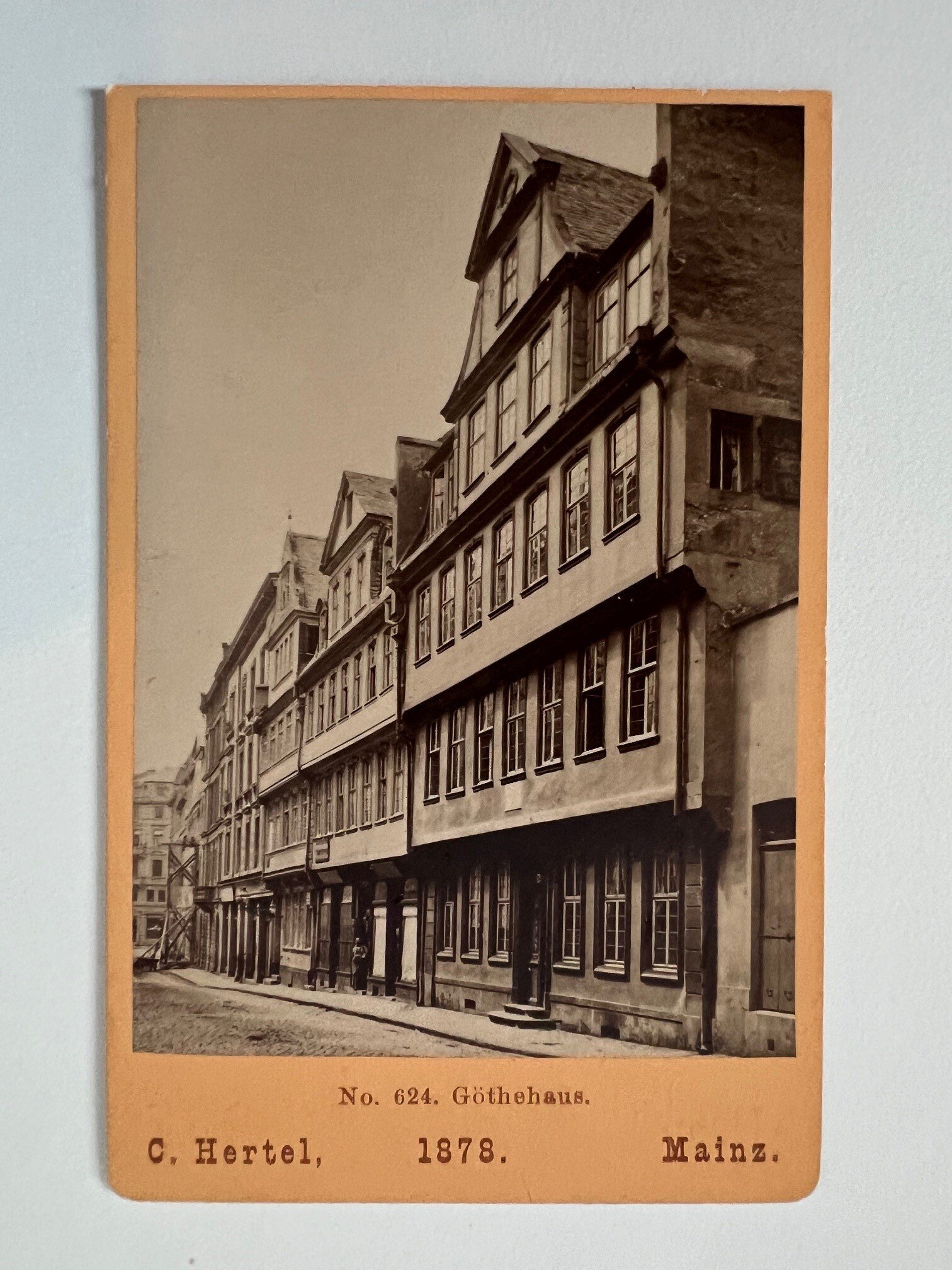 CdV, Carl Hertel, Frankfurt, Göthehaus, 1878. (Taunus-Rhein-Main - Regionalgeschichtliche Sammlung Dr. Stefan Naas CC BY-NC-SA)