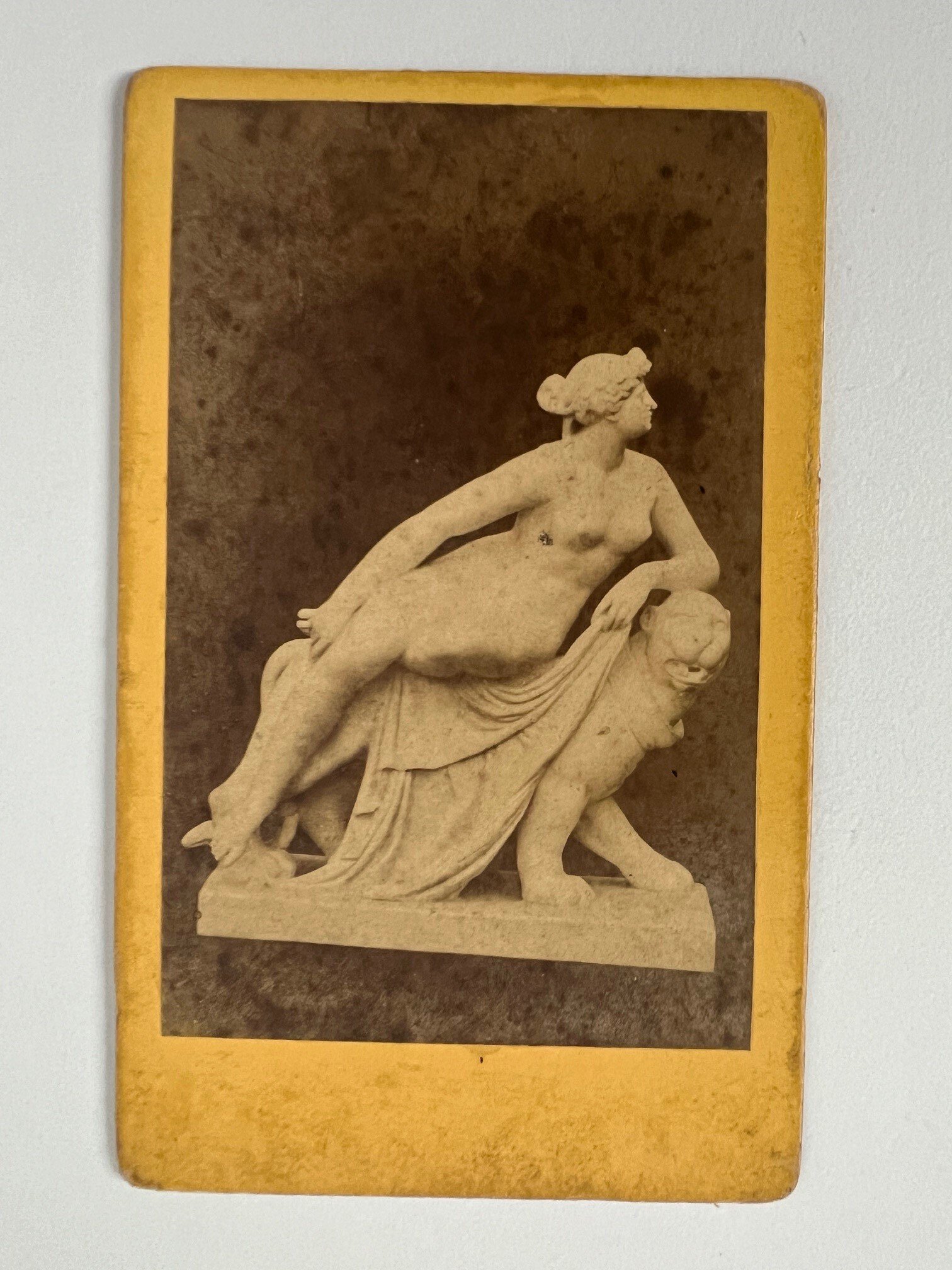 CdV, Unbekanter Fotograf, Frankfurt, Ariadne, ca. 1874. (Taunus-Rhein-Main - Regionalgeschichtliche Sammlung Dr. Stefan Naas CC BY-NC-SA)