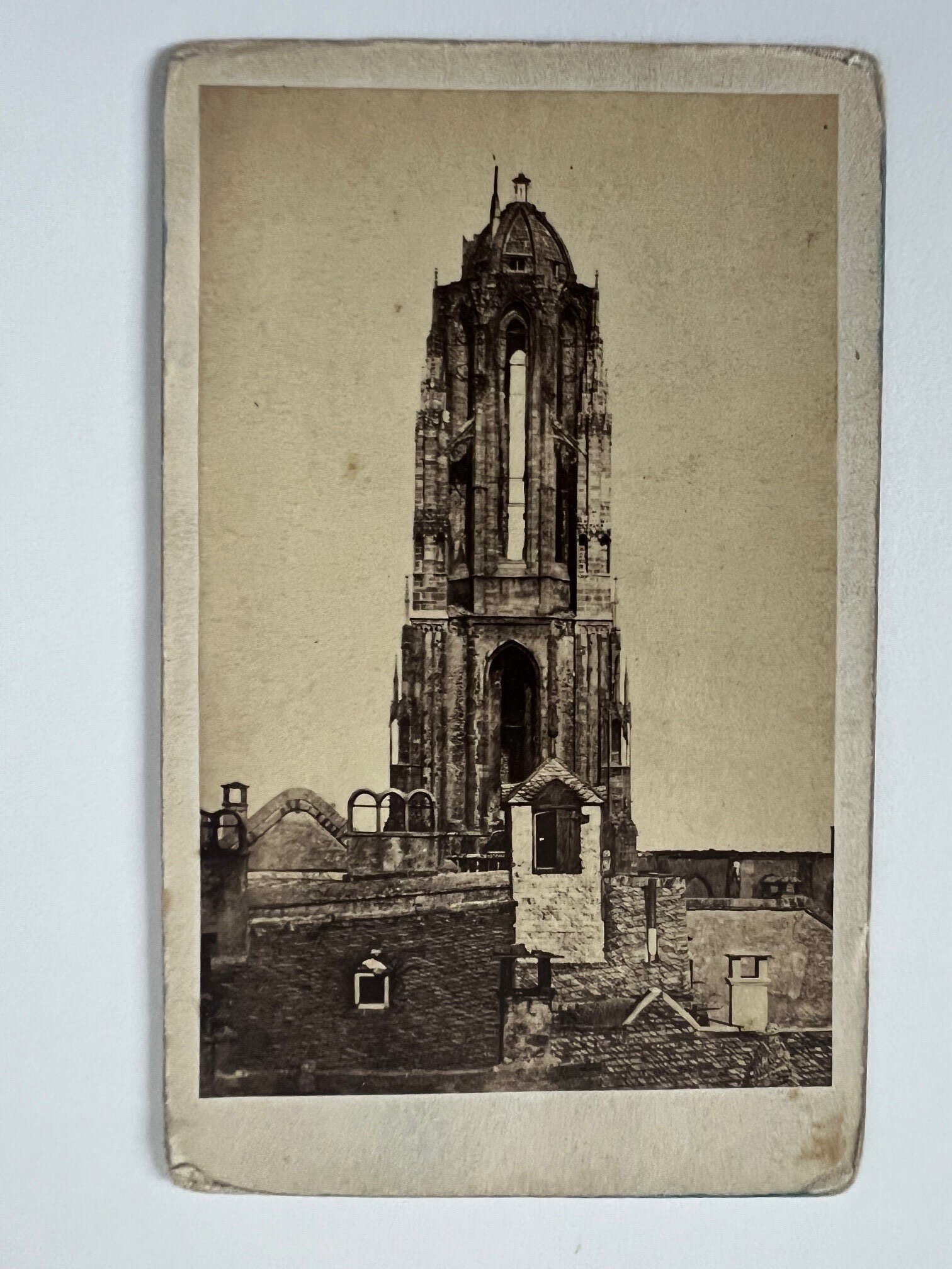 CdV, Friedrich Wilhelm Maas, Frankfurt, Der Dom nach dem Brand, ca. 1867. (Taunus-Rhein-Main - Regionalgeschichtliche Sammlung Dr. Stefan Naas CC BY-NC-SA)