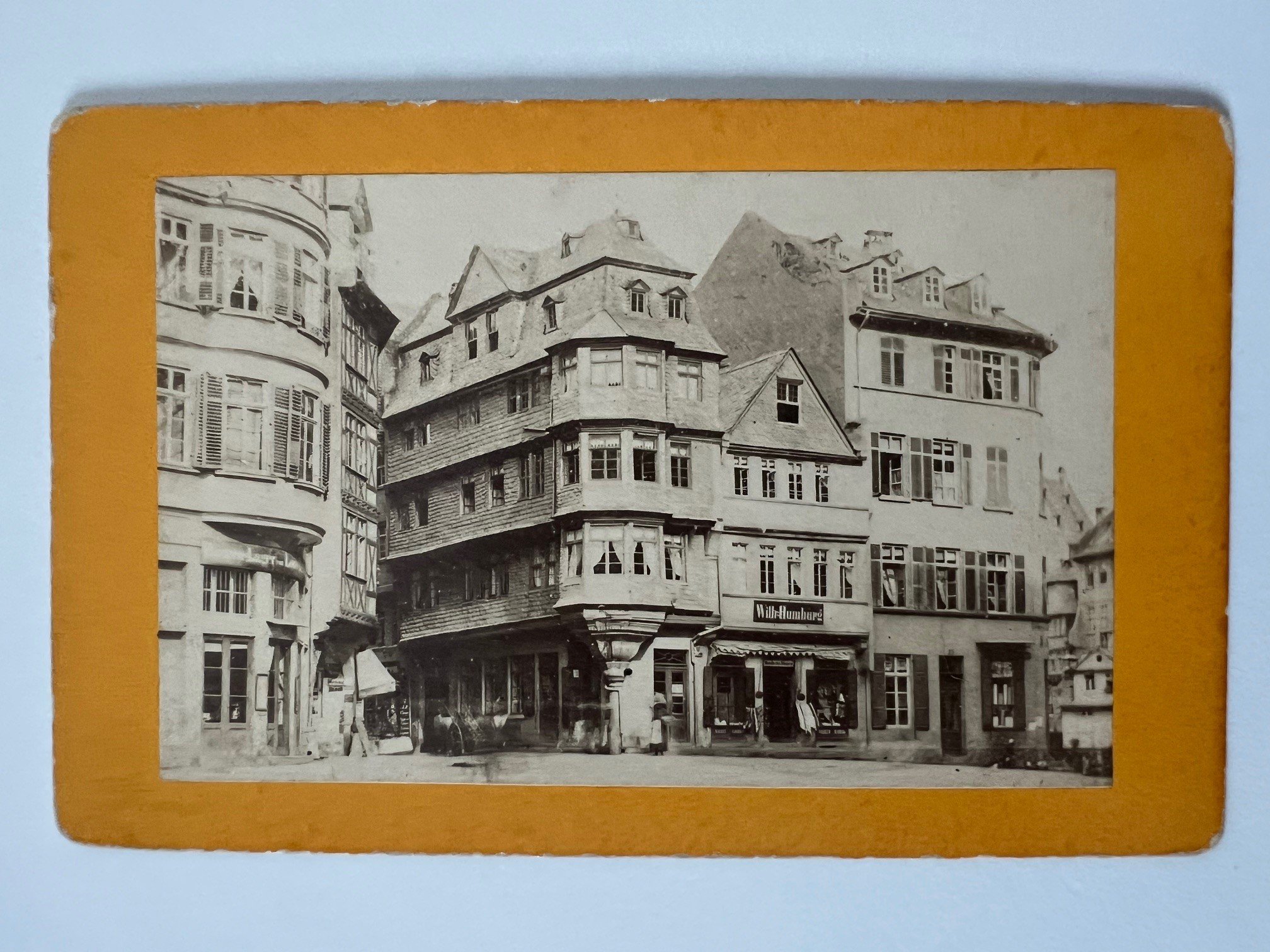 CdV, Theodor Creifelds, Frankfurt, Nr. 270, Luther-Haus, ca. 1872. (Taunus-Rhein-Main - Regionalgeschichtliche Sammlung Dr. Stefan Naas CC BY-NC-SA)