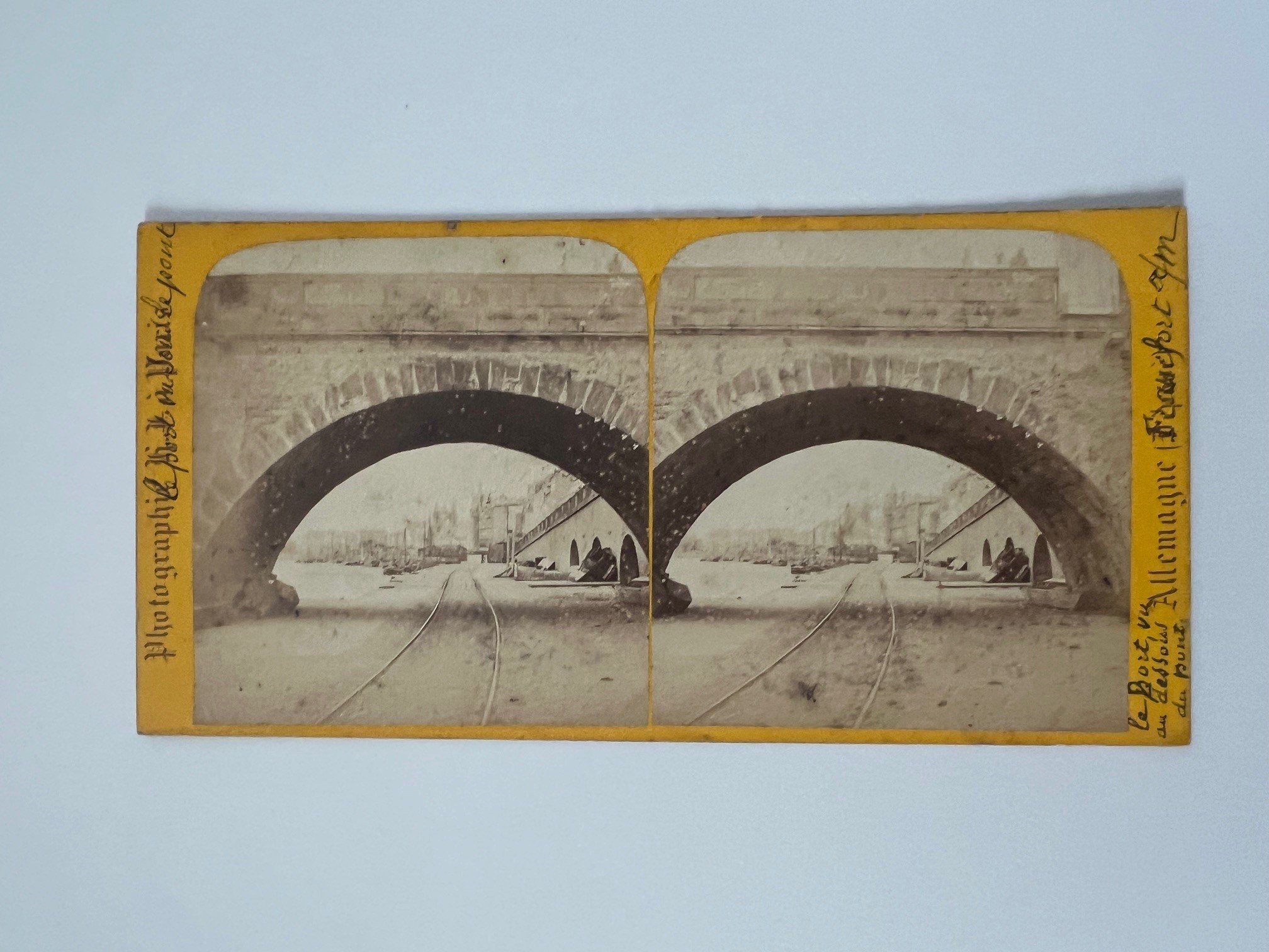 Stereobild, Hippolyte Jouvin, Frankfurt, Nr. 386, vue du Port, prise au-dessous du pont, ca. 1868. (Taunus-Rhein-Main - Regionalgeschichtliche Sammlung Dr. Stefan Naas CC BY-NC-SA)