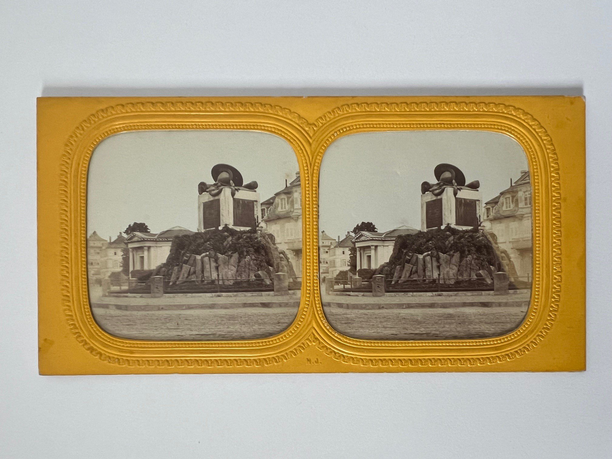 Stereobild, Unbekannter Fotograf, Frankfurt, Hessen-Denkmal, ca. 1867. (Taunus-Rhein-Main - Regionalgeschichtliche Sammlung Dr. Stefan Naas CC BY-NC-SA)