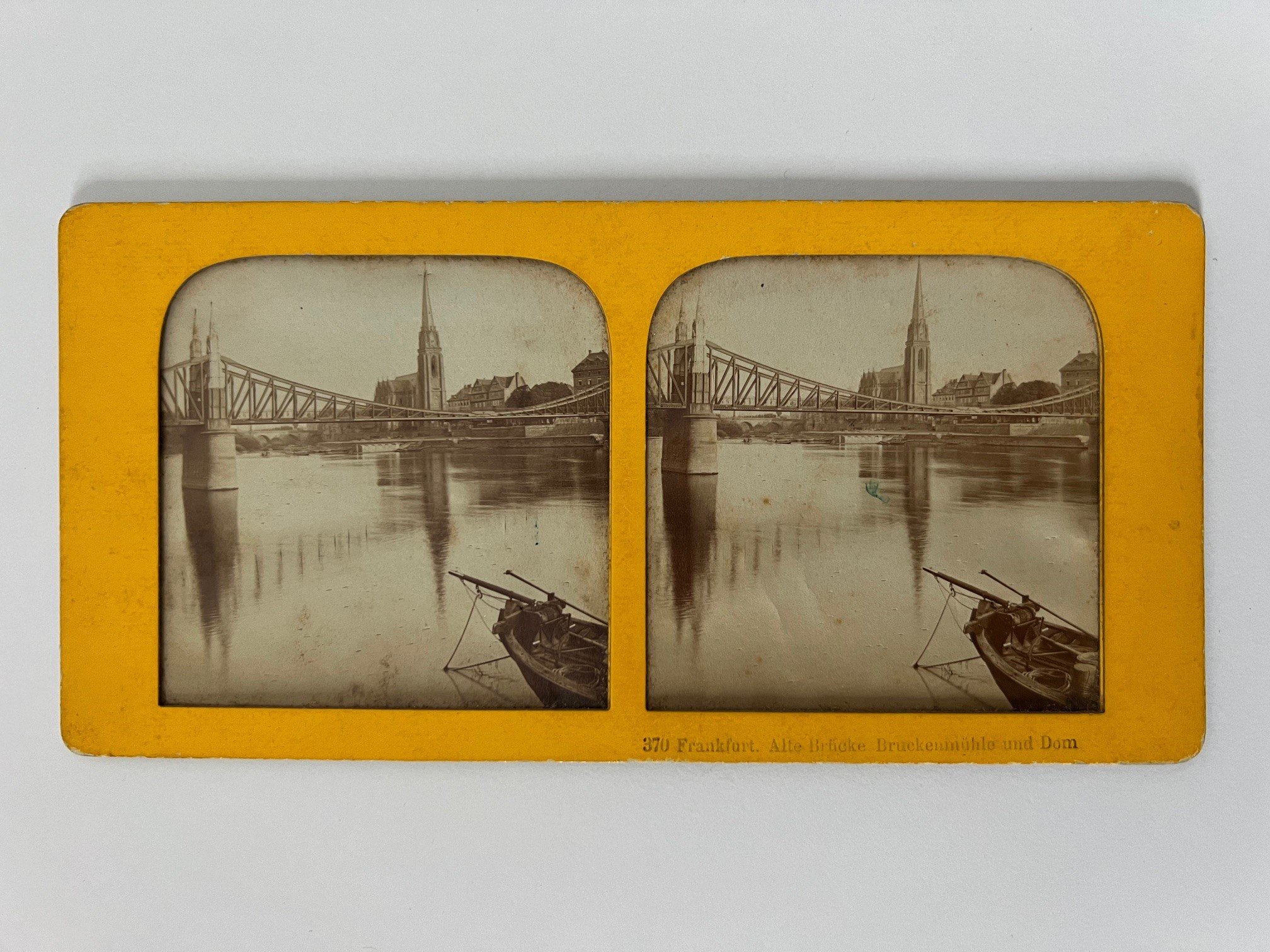 Stereobild, Unbekannter Fotograf, Frankfurt, Eiserner Steg, ca. 1867. (Taunus-Rhein-Main - Regionalgeschichtliche Sammlung Dr. Stefan Naas CC BY-NC-SA)