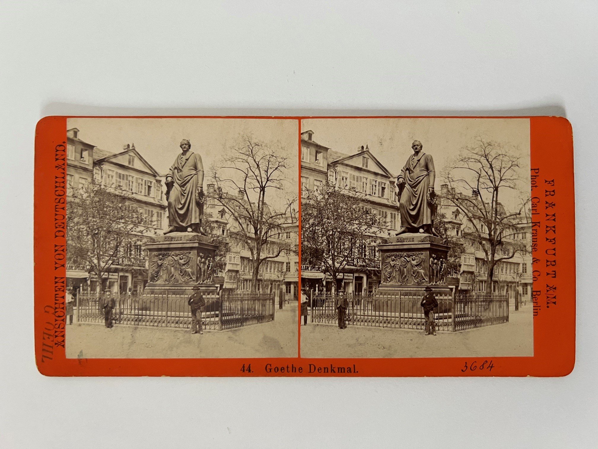 Stereobild, Carl Krause, Frankfurt, Nr. 44, Goethe-Denkmal, ca. 1880. (Taunus-Rhein-Main - Regionalgeschichtliche Sammlung Dr. Stefan Naas CC BY-NC-SA)