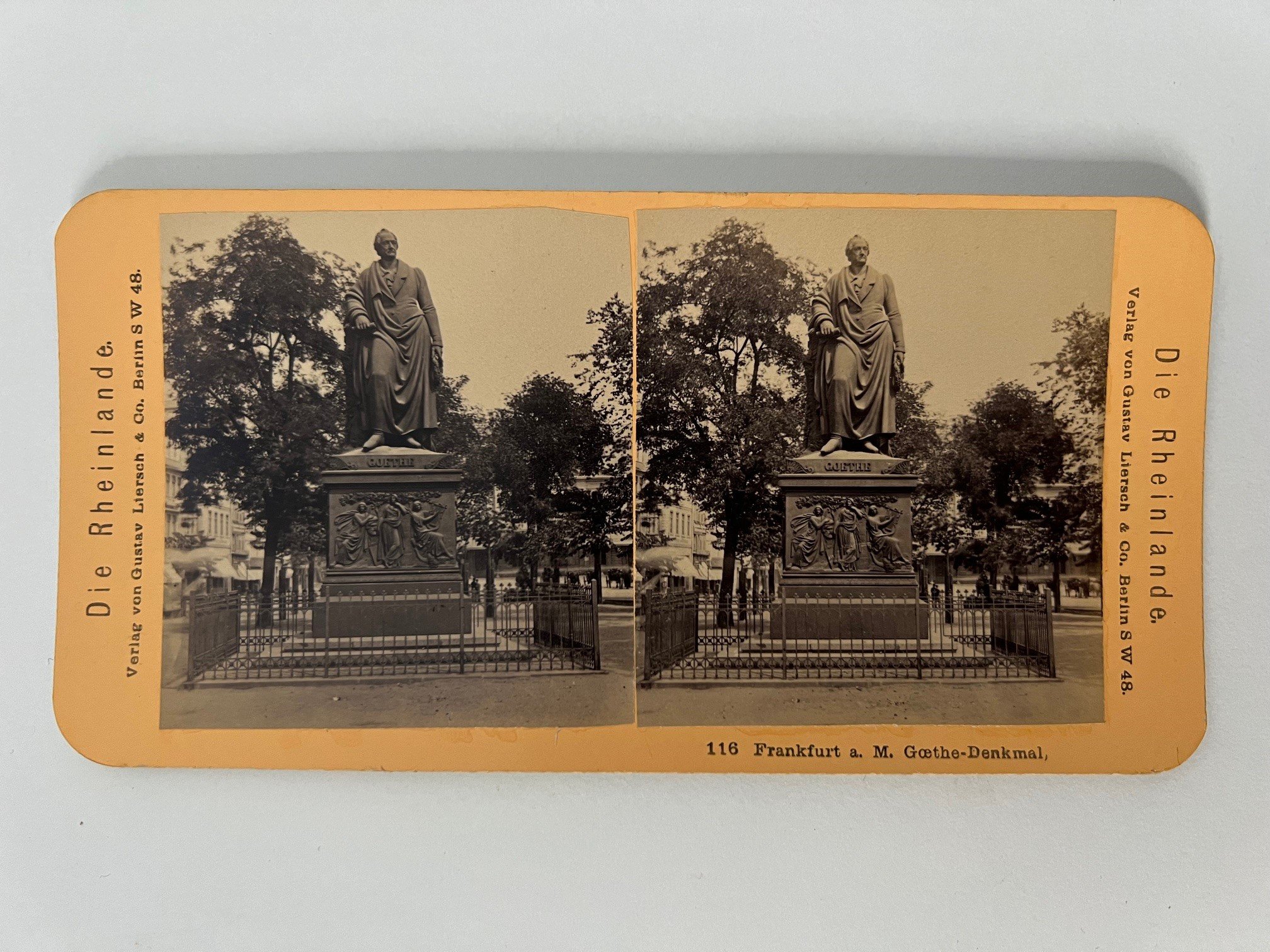 Stereobild, Remele, Frankfurt, Nr. 78, Goethedenkmal, ca. 1877. (Taunus-Rhein-Main - Regionalgeschichtliche Sammlung Dr. Stefan Naas CC BY-NC-SA)
