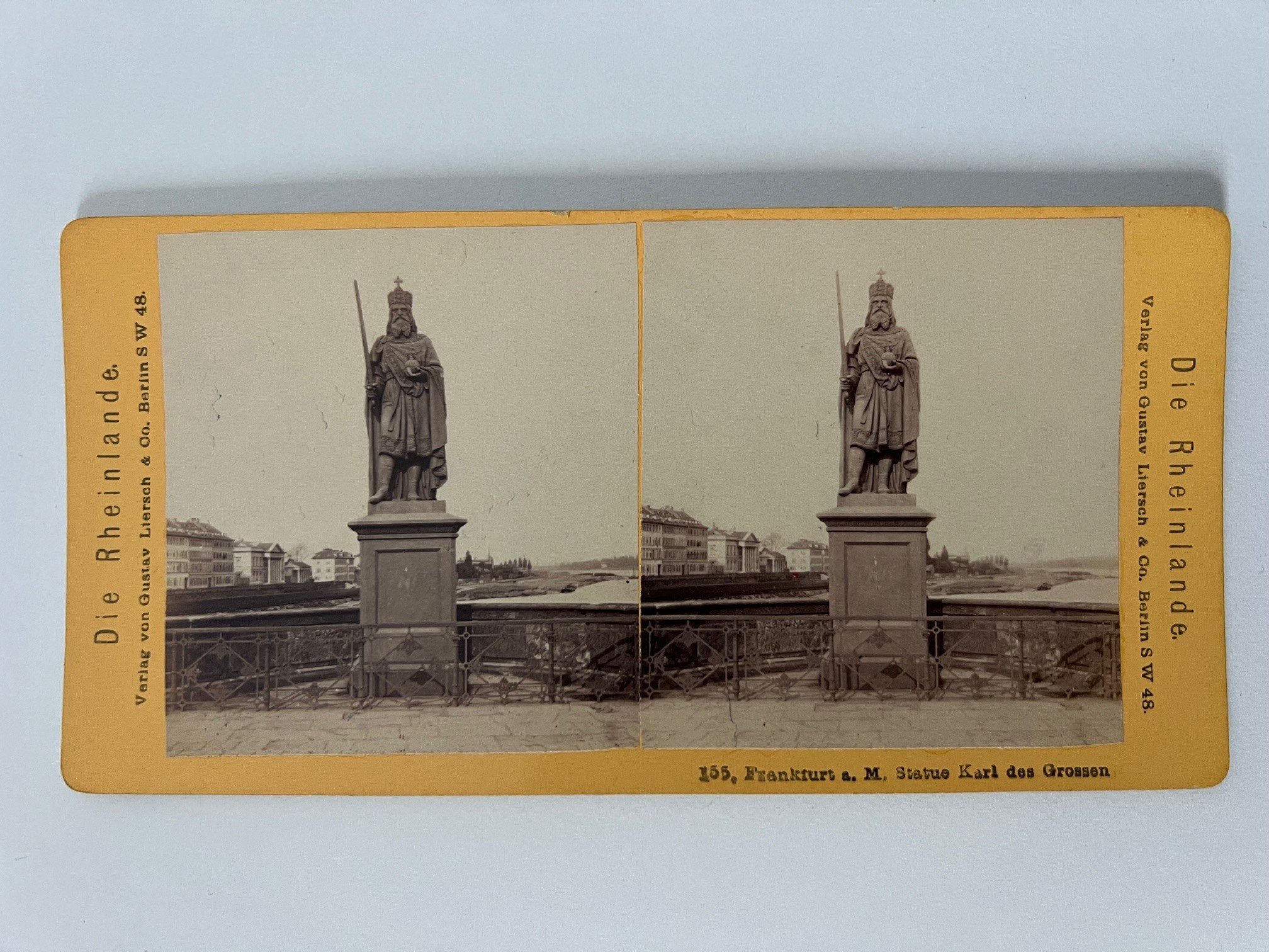 Stereobild, Verlag Gustav Liersch, Frankfurt, Nr. 155, Statue Karl des Grossen, ca. 1881. (Taunus-Rhein-Main - Regionalgeschichtliche Sammlung Dr. Stefan Naas CC BY-NC-SA)