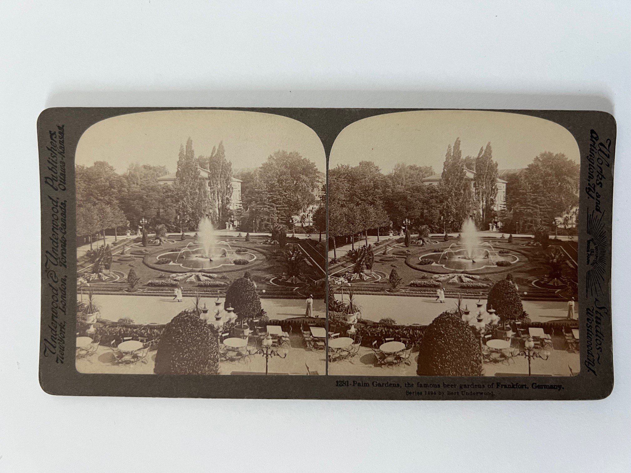 Stereobild, Underwood & Underwood, Nr. 1881, Palmengarten, the famous beer gardens of Frankfort, ca. 1910. (Taunus-Rhein-Main - Regionalgeschichtliche Sammlung Dr. Stefan Naas CC BY-NC-SA)