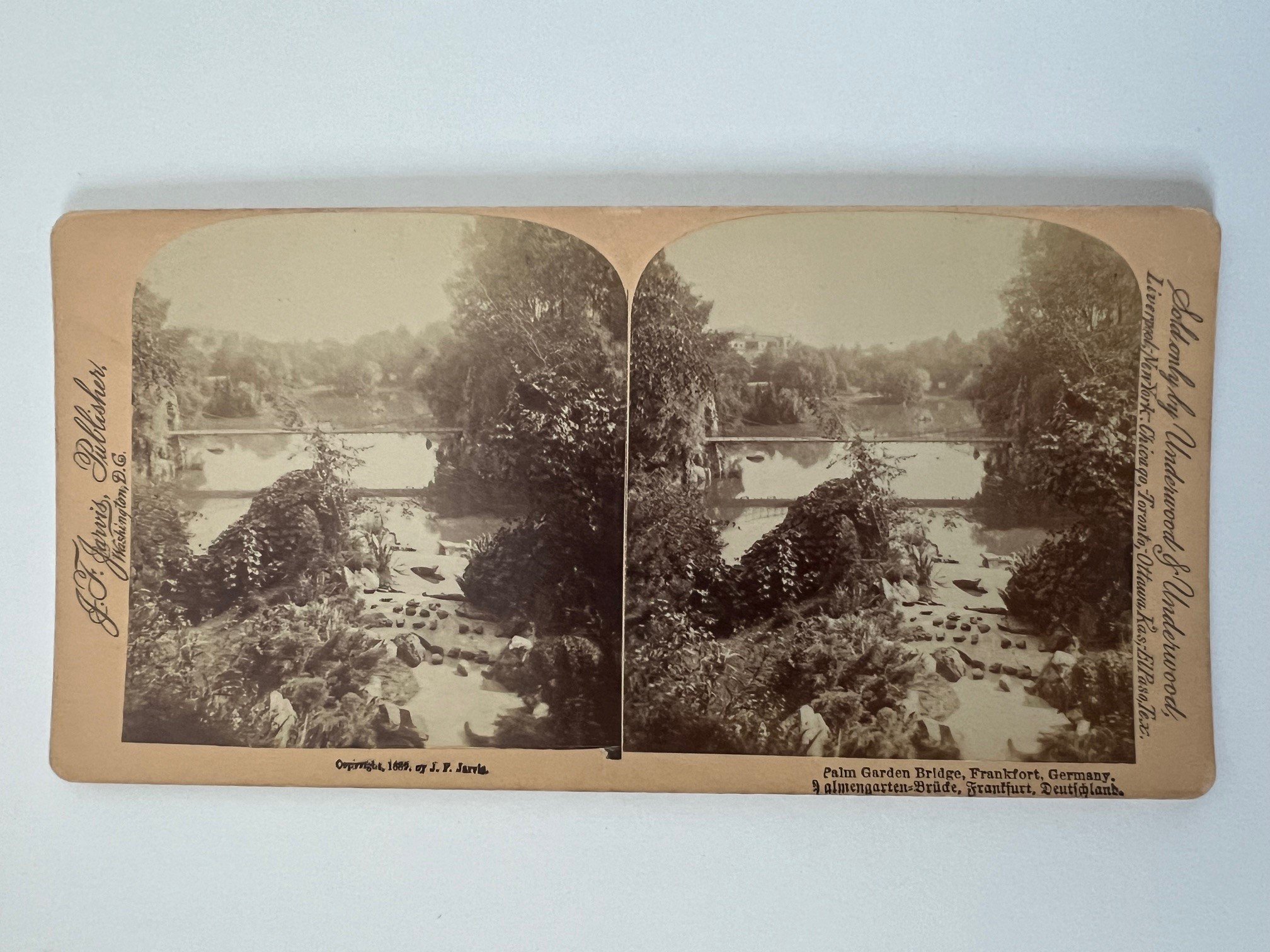 Stereobild, Underwood & Underwood, Frankfurt, Palm Garden Bridge, ca. 1889. (Taunus-Rhein-Main - Regionalgeschichtliche Sammlung Dr. Stefan Naas CC BY-NC-SA)